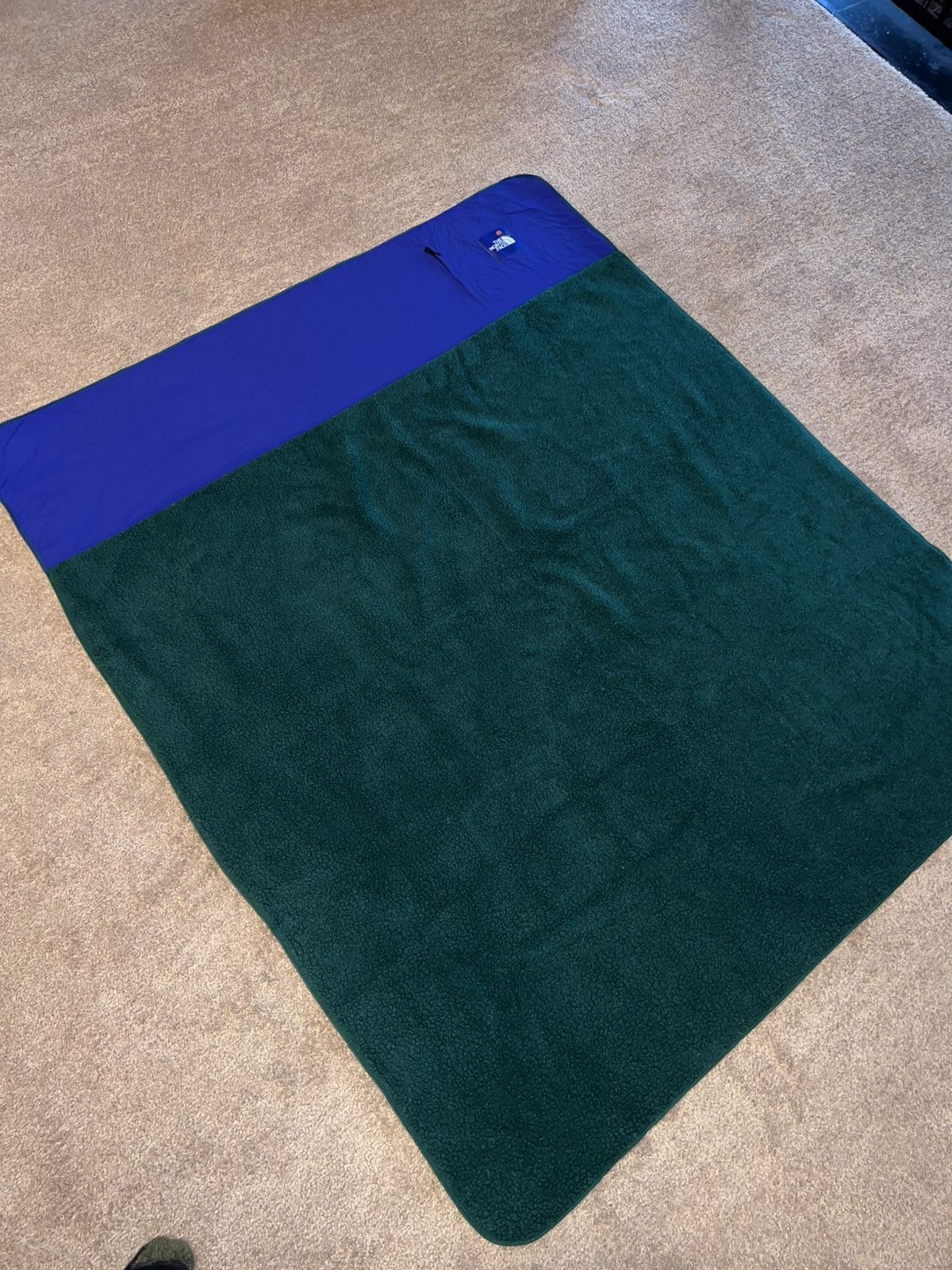 The North Face The North Face Olivia Kim Denali Blanket Size ONE SIZE - 1 Thumbnail