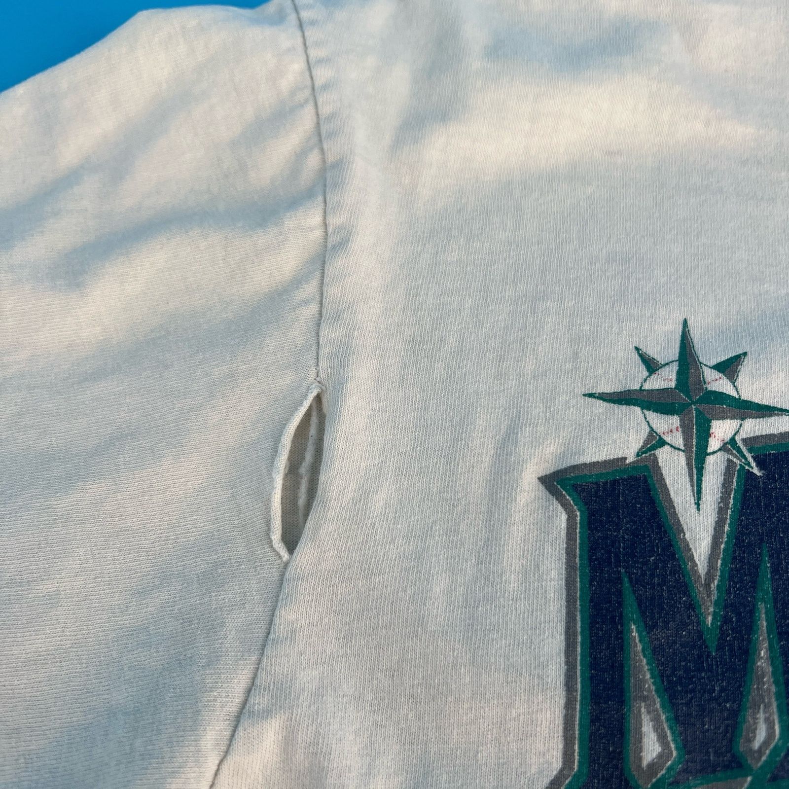 Majestic × Vintage 90s MLB Seattle Mariners Ken Griffey Jr tshirt 1990 vintage Size US L / EU 52-54 / 3 - 8 Thumbnail