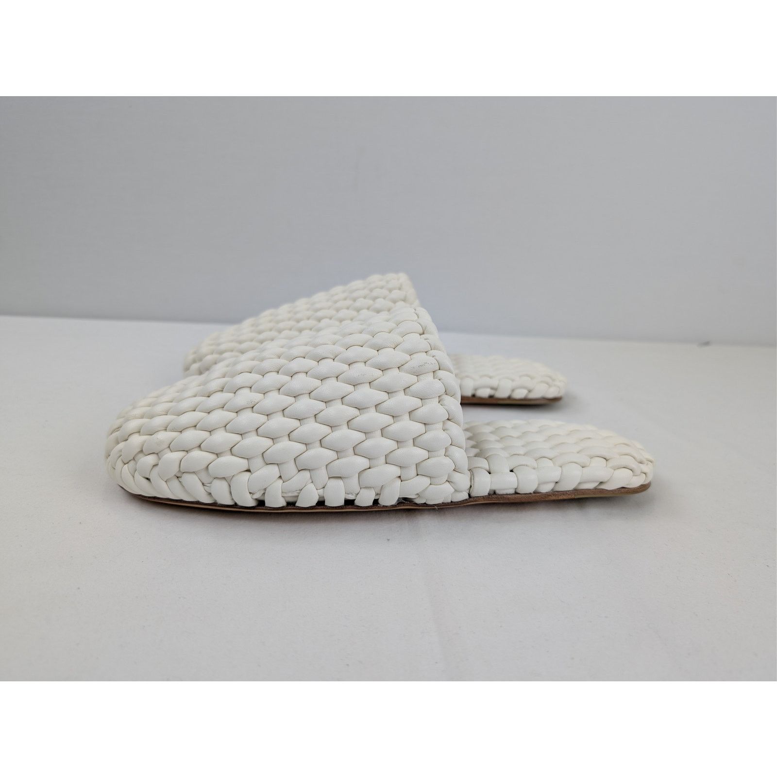 Bottega Veneta o1rshd1 Q:2 / Cloud Weave Squid Slipper in White 41 Size US 8 / EU 41 - 10 Thumbnail