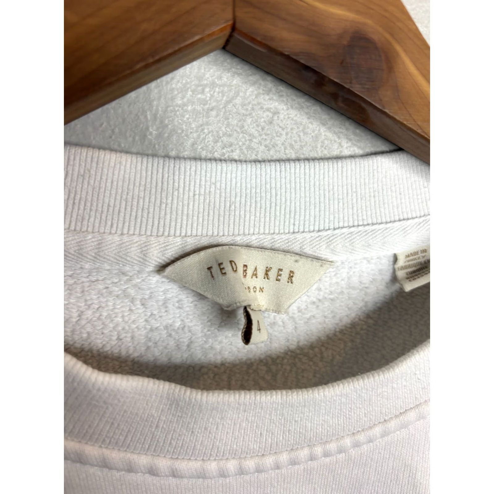Ted Baker Ted Baker Dog Crew Neck Sweater Pullover Womens Size 4 White Size S / US 4 / IT 40 - 4 Thumbnail