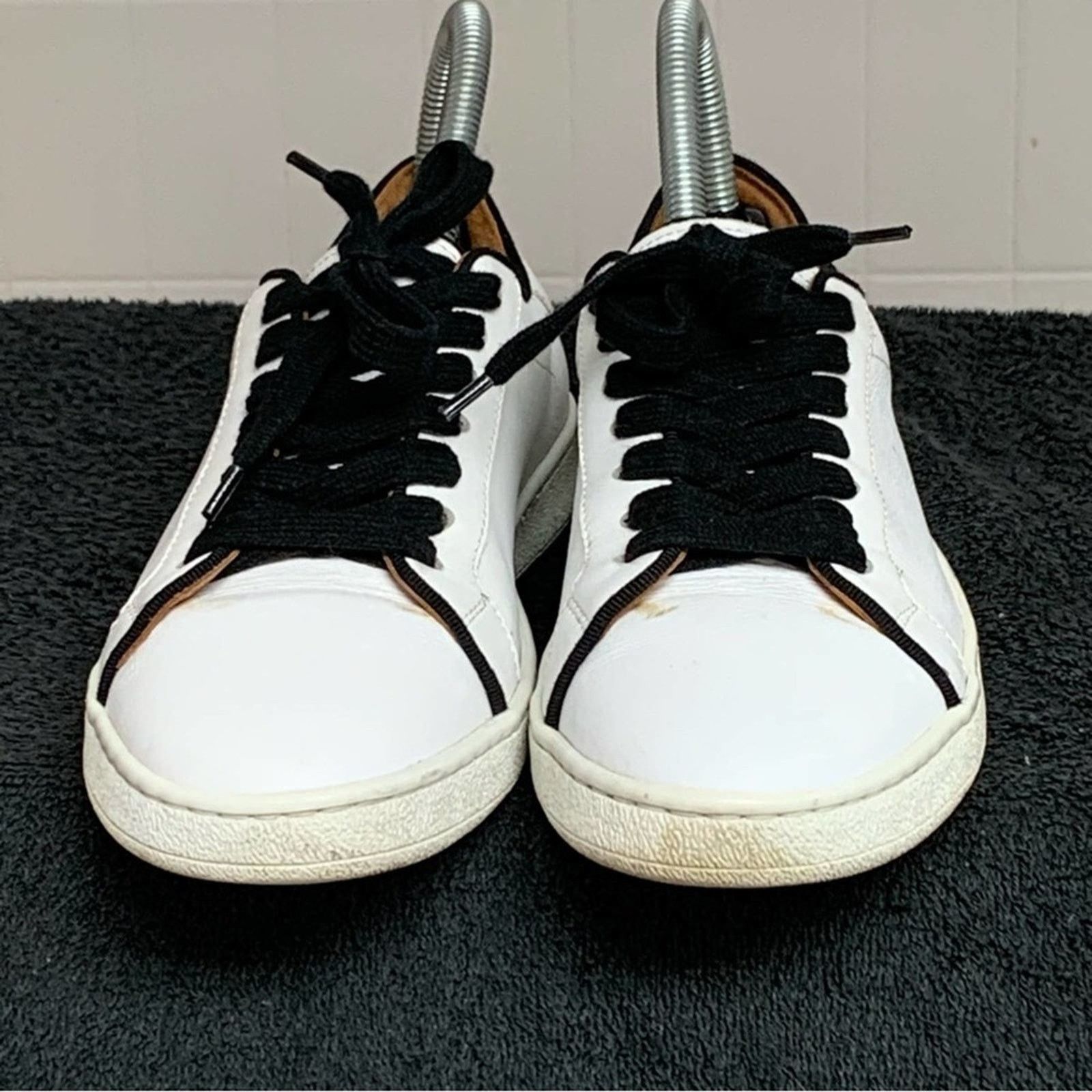 Frye FRYE ALEXIS LEATHER LOW TOO SHOES WHITE BLACK SIZE 5.5 ITALY Size US 5.5 / IT 35.5 - 7 Thumbnail
