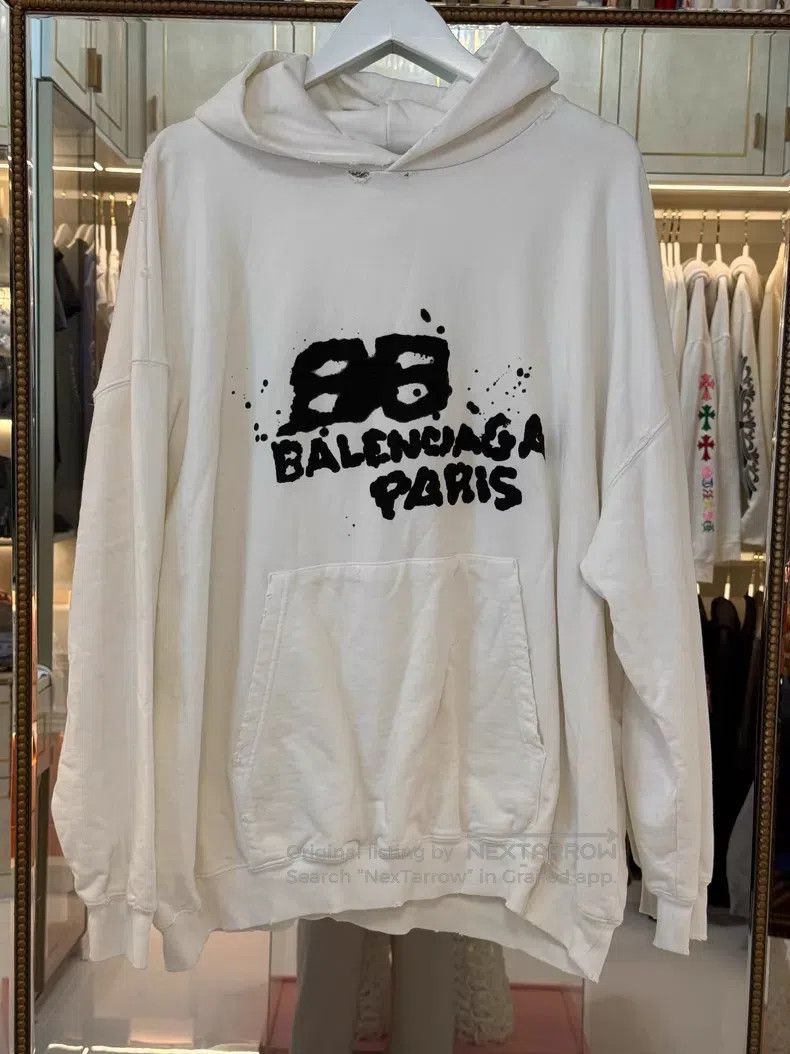 Balenciaga Balenciaga Letter Printed Crewneck Long Sleeve Sweatshirt Size US S / EU 44-46 / 1 - 1 Thumbnail