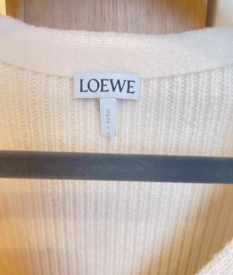 Loewe Loewe Court sleeve v-neck sweater Size XS / US 0-2 / IT 36-38 - 2 Thumbnail