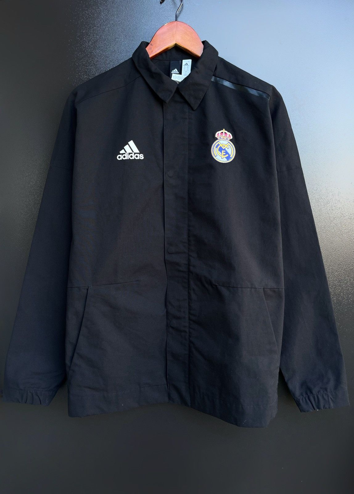 Adidas Men’s Real Madrid adidas ZNE Jacket 17/18 – Black- Cotton Size US XS / EU 42 / 0 - 2 Thumbnail