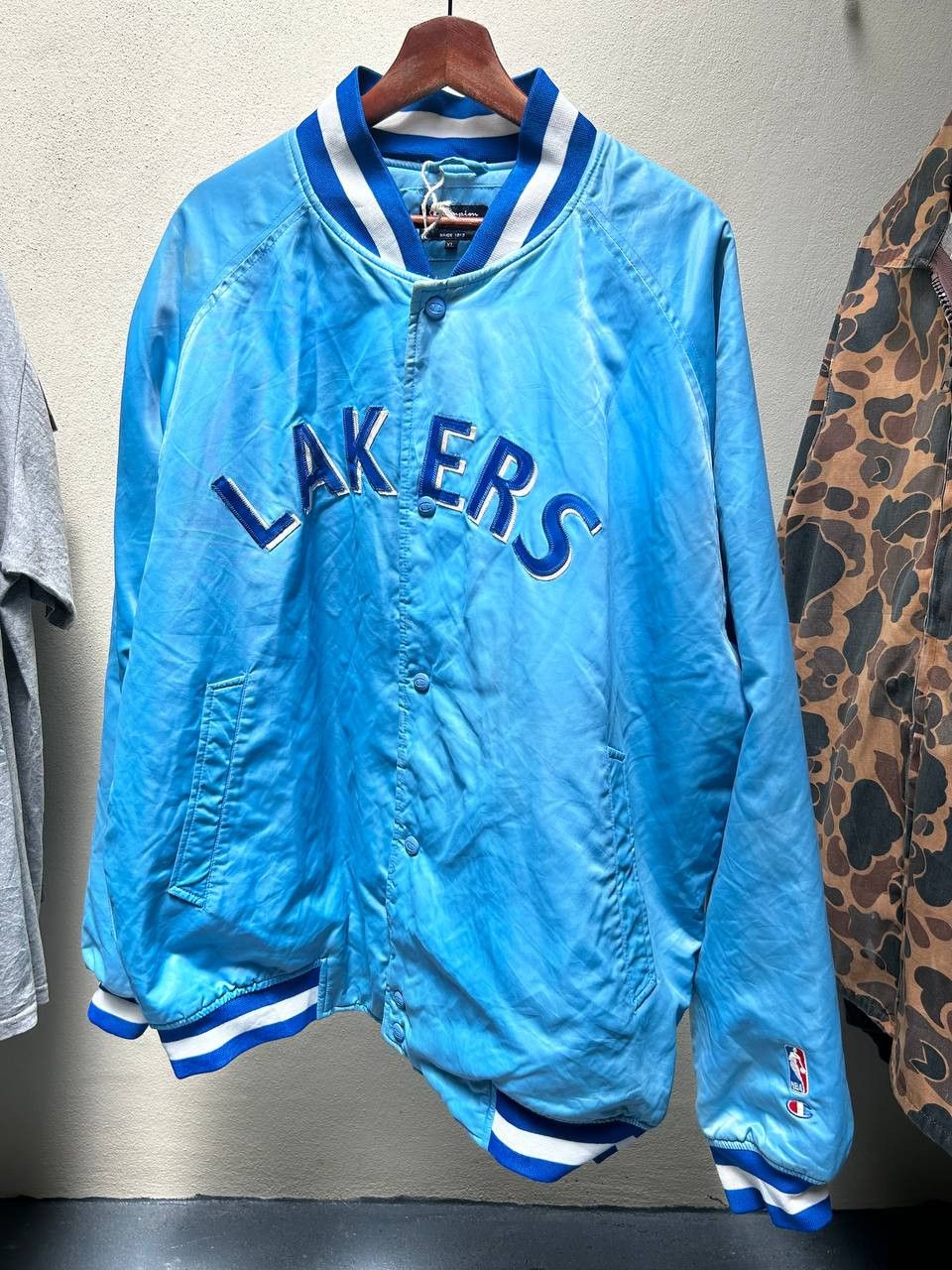 Champion × NBA Vintage Champion Larkers jacket Size US XL / EU 56 / 4 - 3 Thumbnail