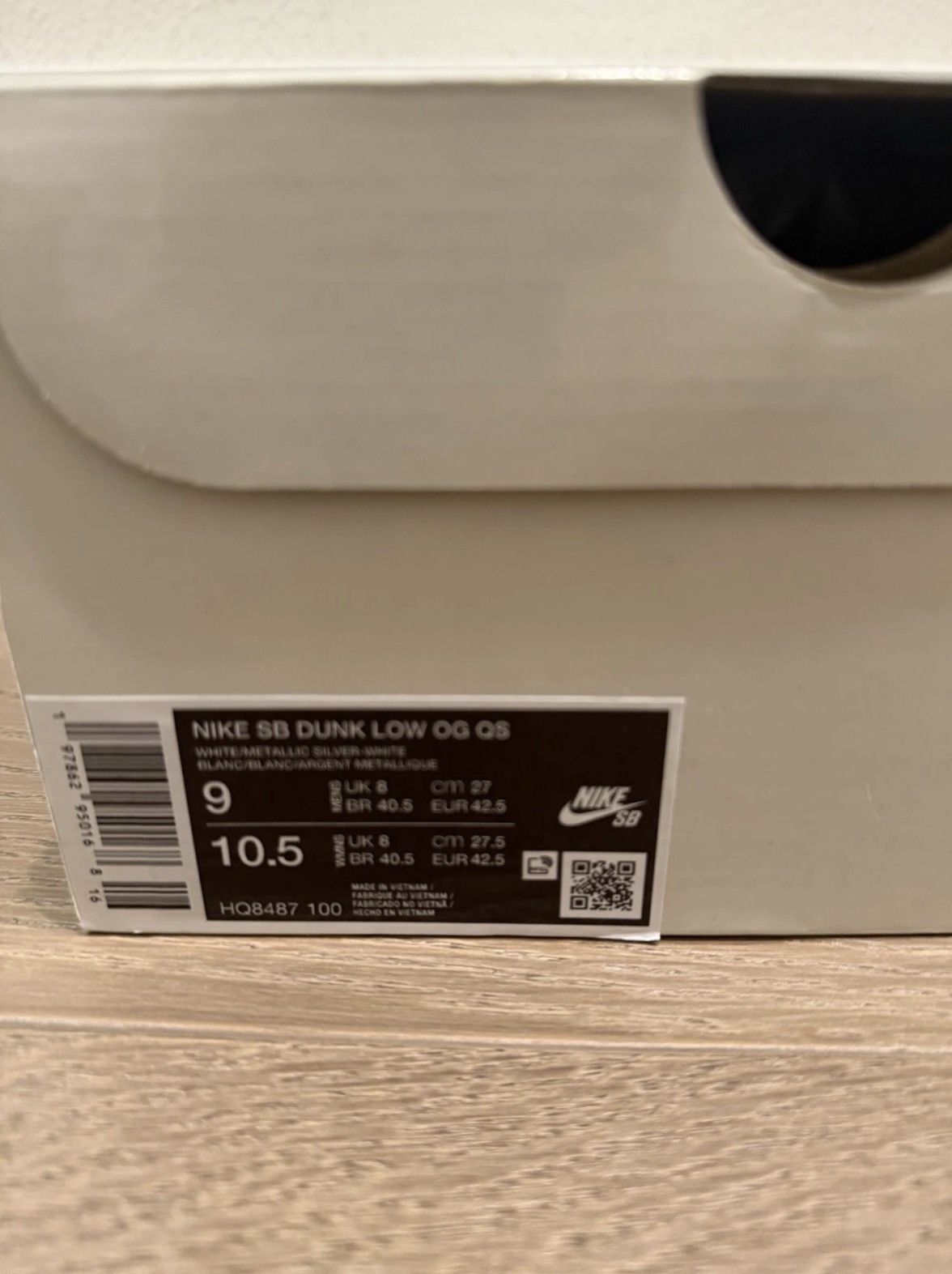 Nike × Supreme SUPREME 94 Nike SB Dunk Low OG QS FW25 White Silver Size US 9 / EU 42 - 10 Thumbnail