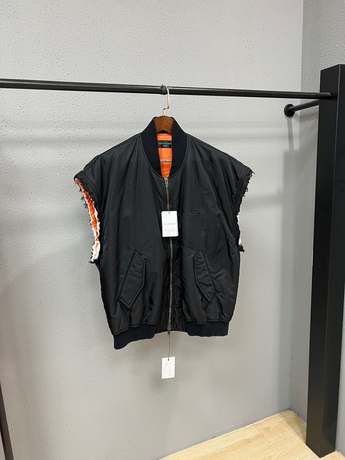 Balenciaga Balenciaga Black Vest with Orange Lining Size US S / EU 44-46 / 1 - 1 Thumbnail