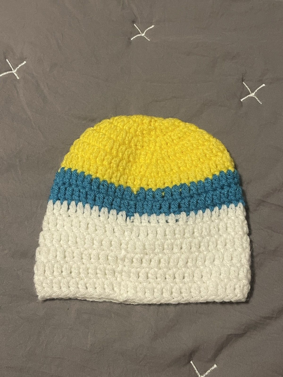 Pokemon Knitted Pokéball Beanie Size ONE SIZE - 2 Thumbnail