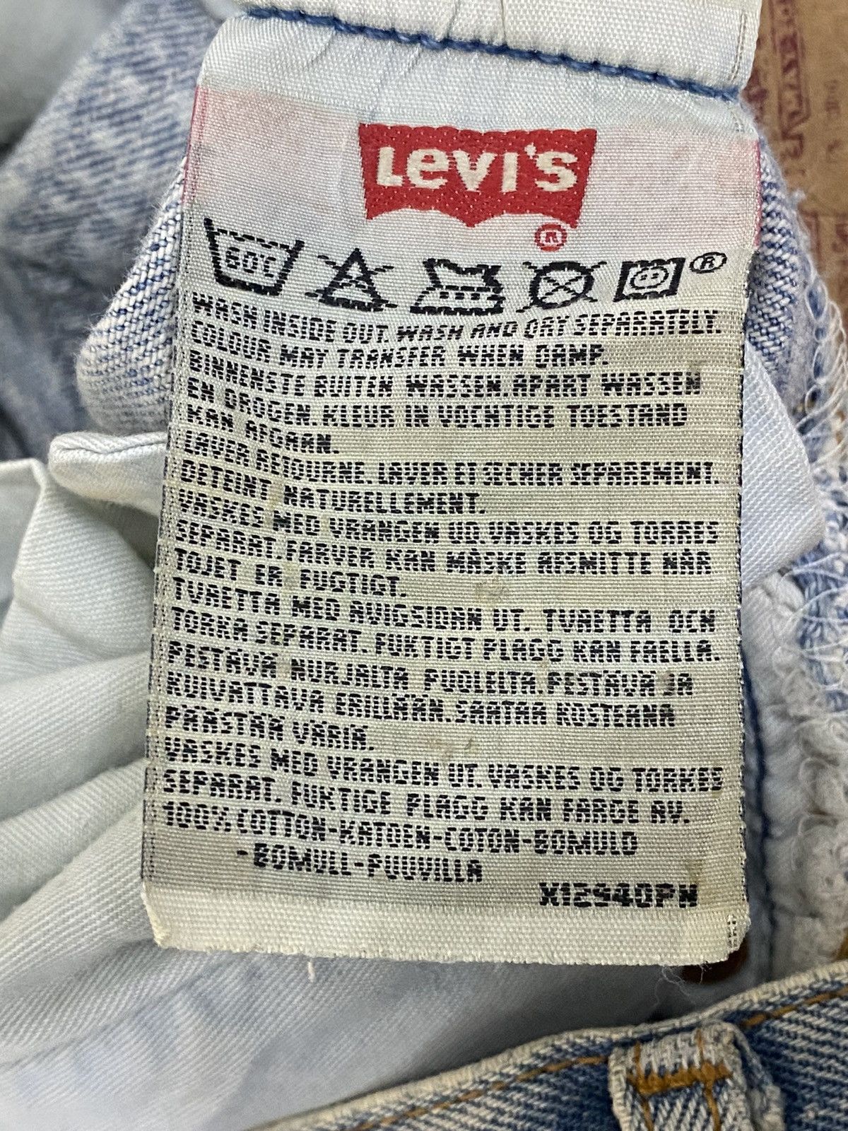 Levi's Vintage 90s Levis 501 Button Fly 311 Distressed Light Blue Size US 31 - 23 Thumbnail