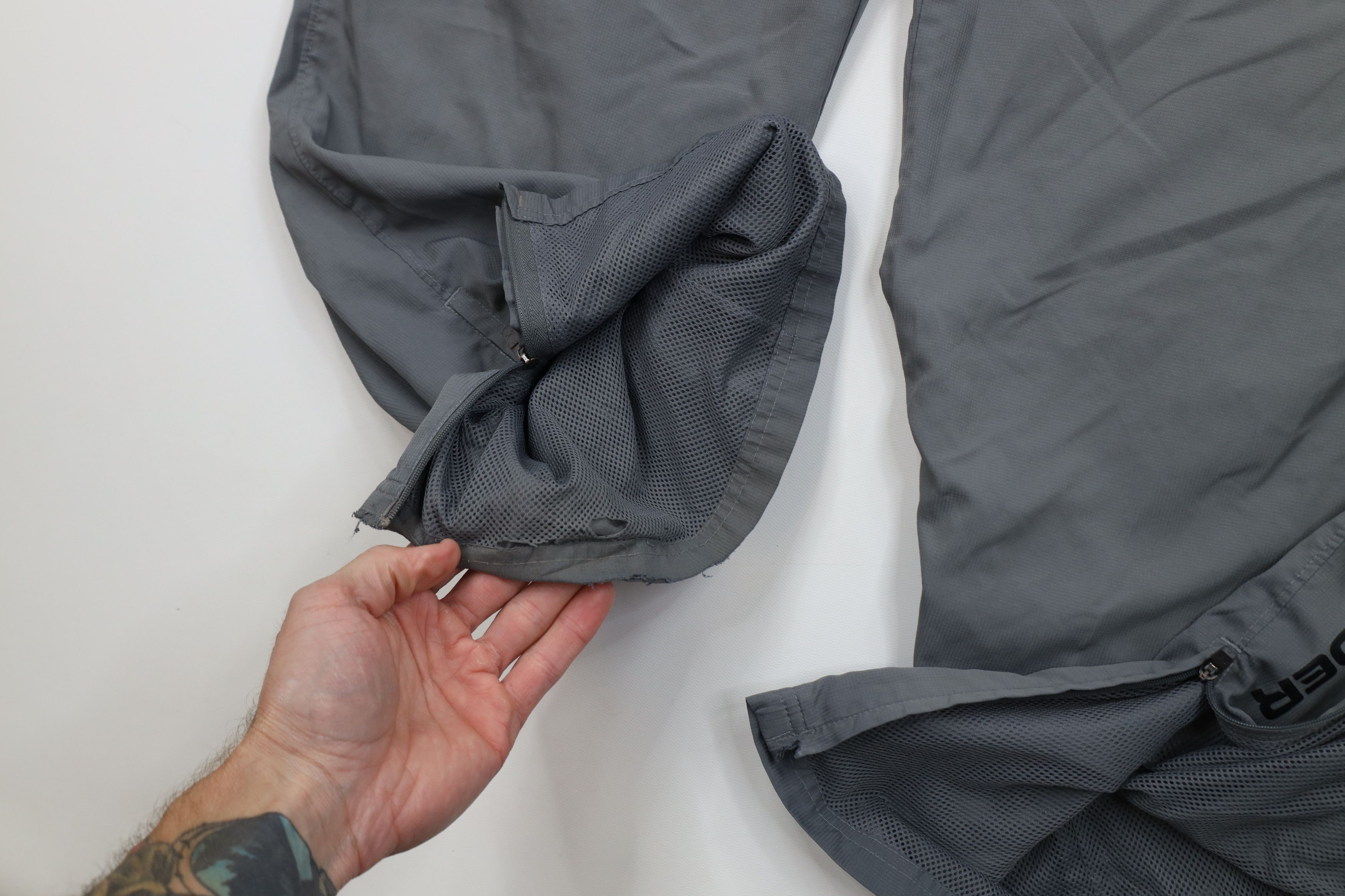 Under Armour Under Armour HeatGear Loose Wide Leg Windbreaker Pants Gray Size US 40 / EU 56 - 7 Thumbnail