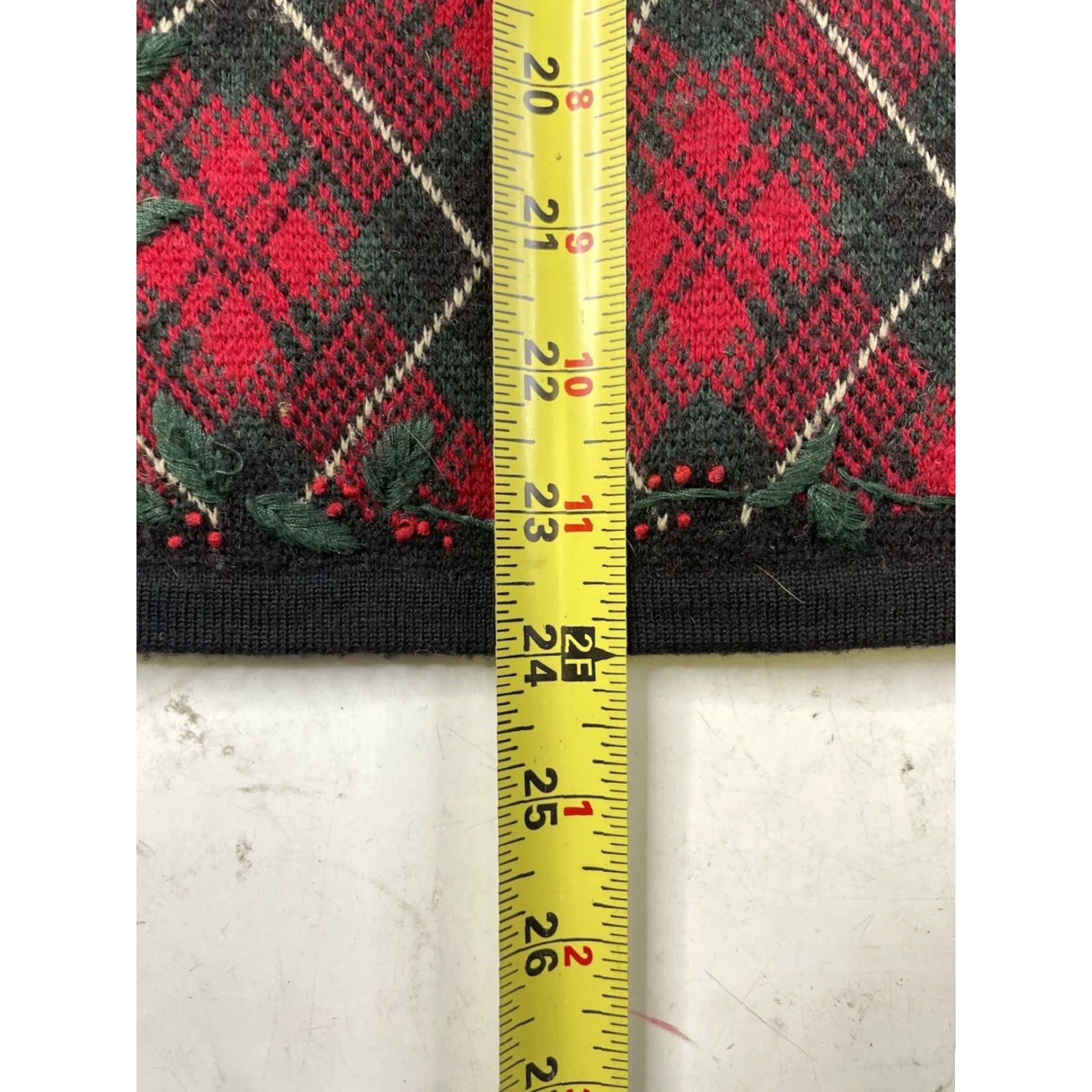 Talbots Talbots Cardigan Sweater L Red Christmas Plaid Holly Argyle Wool Tartan 100% Merino Womens Mens? (note: must not add info). Size L / US 10 / IT 46 - 6 Thumbnail