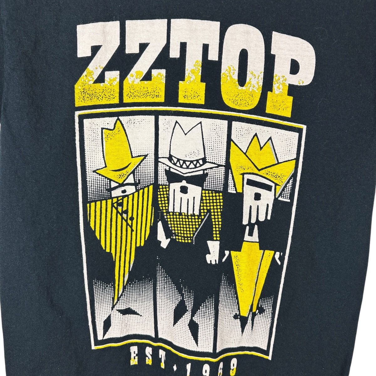 Band Tees Mens Y2K ZZ Top 2019 Rock Band Tour Shirt Size US S / EU 44-46 / 1 - 3 Thumbnail
