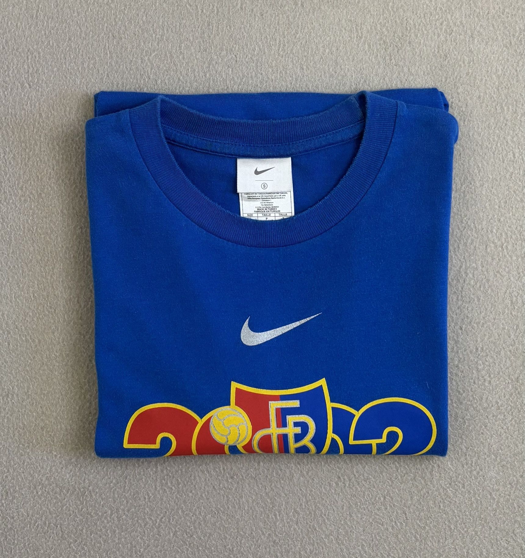 Nike FC Basel 2002 Nike T-Shirt Size S Size US S / EU 44-46 / 1 - 15 Thumbnail