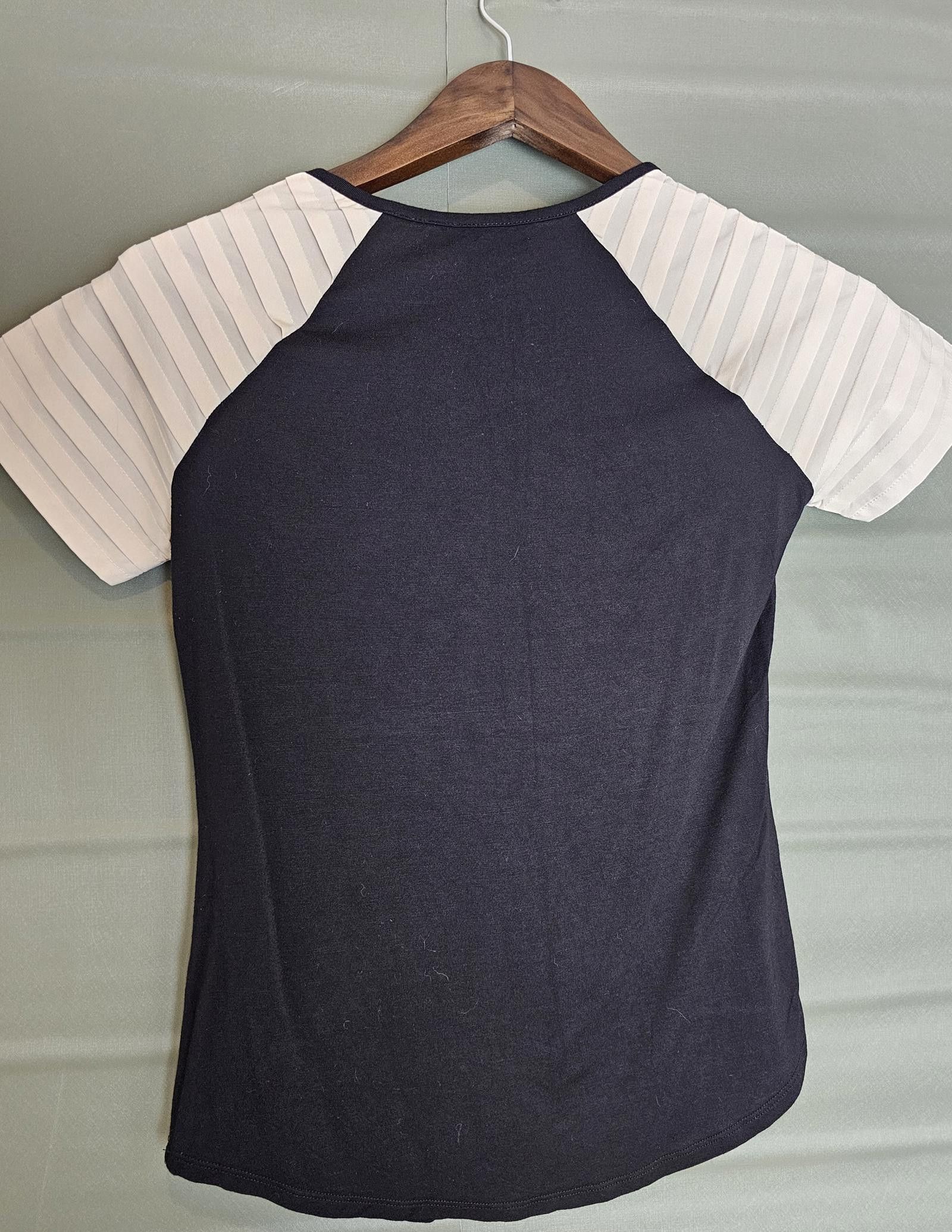 Barneys New York Barneys Blouse Black Womens Size XS Silk Sleeve New York Size XS / US 0-2 / IT 36-38 - 2 Thumbnail