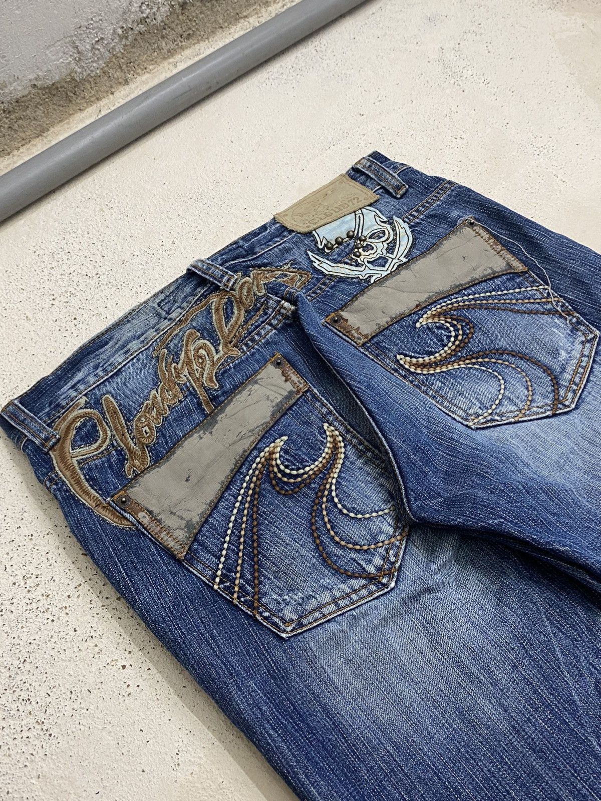 If Six Was Nine × Japanese Brand × Le Grande Bleu (L.G.B.) Cloud 72 Denim Surf Patch of Pirates Blue Way Distressed Size US 33 - 13 Thumbnail