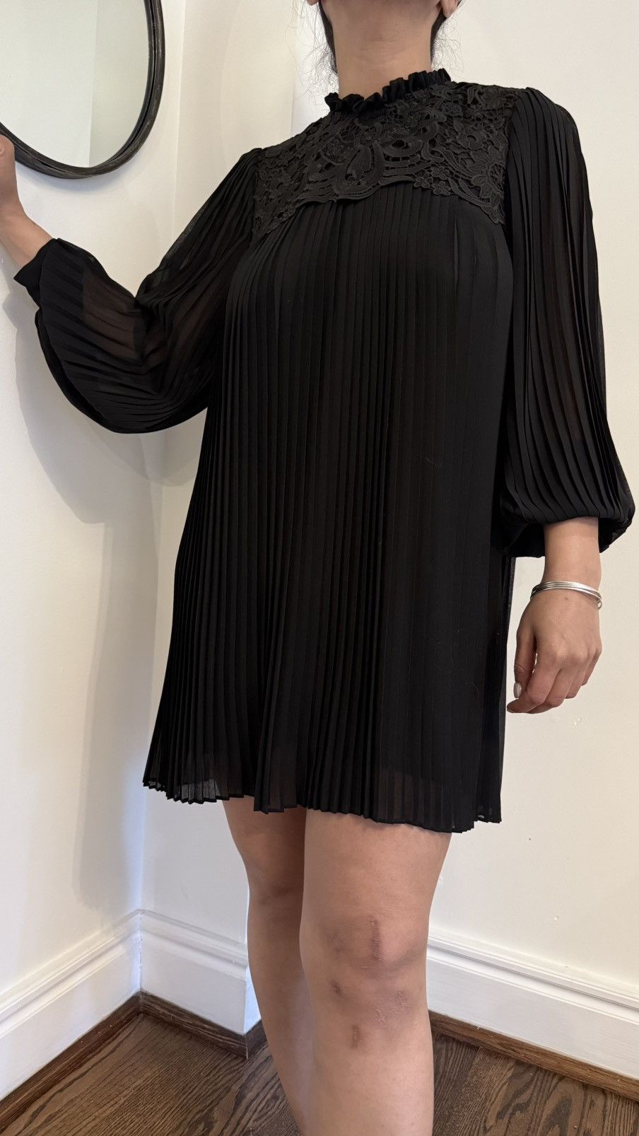 Zara Pleated Halter Floating Dress, Sleeveless Design Size XS / US 0-2 / IT 36-38 - 5 Thumbnail