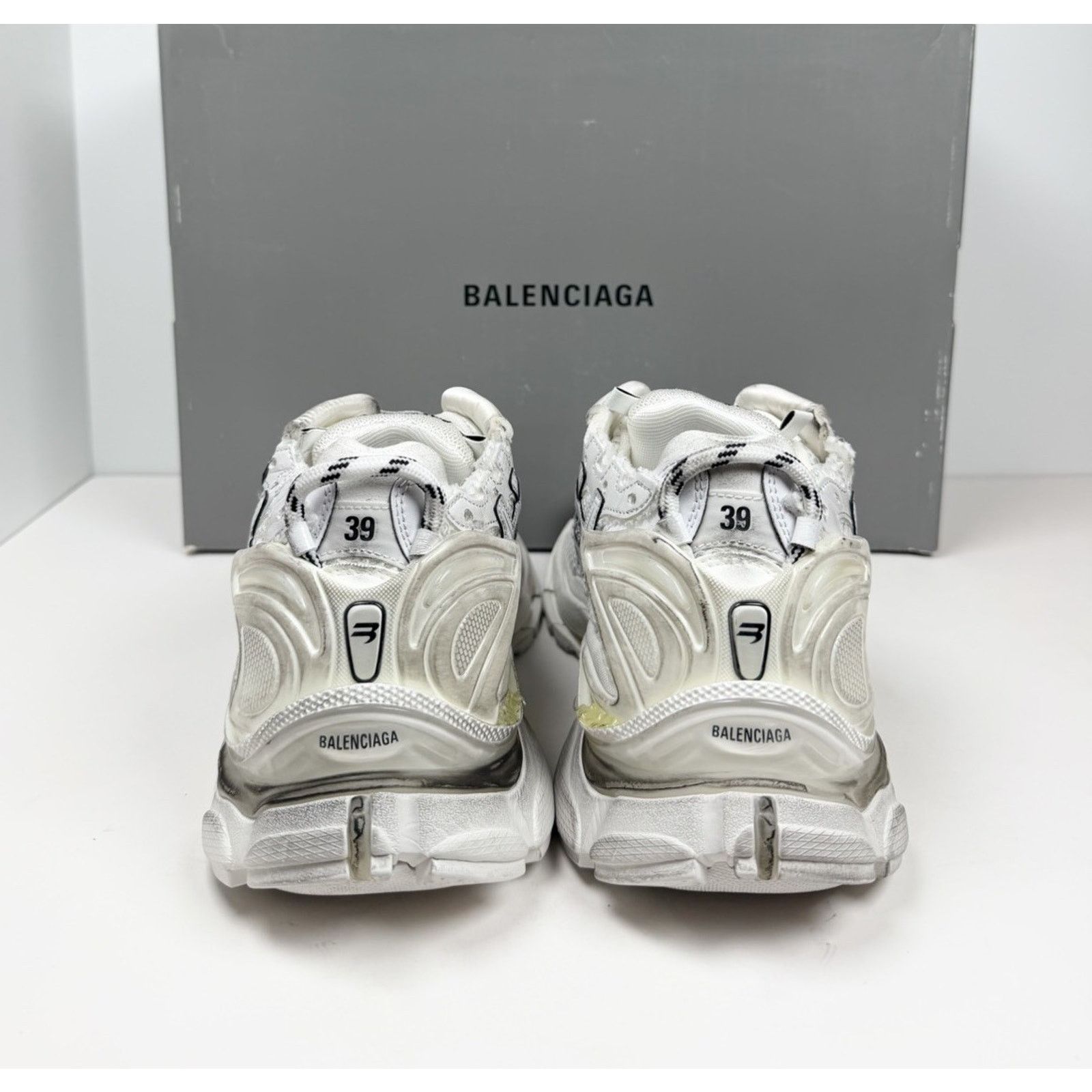 Balenciaga Size 39EU/6US - Balenciaga Runner White Distressed NEW Size US 6 / EU 39 - 5 Thumbnail