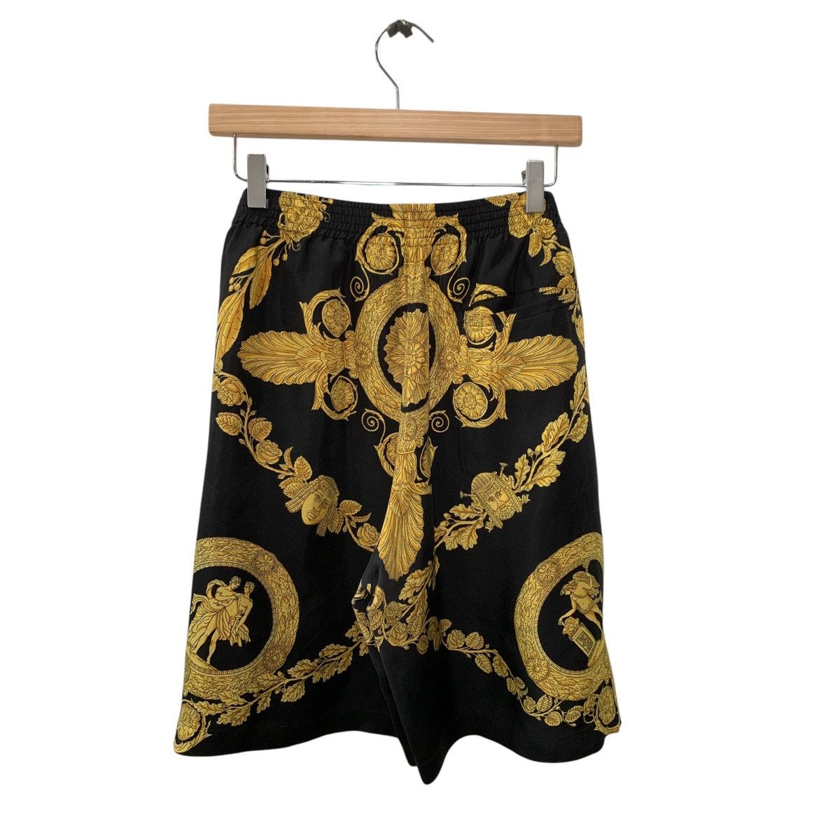 Versace Versace Print Silk Shorts Brocade Black Gold 52 Size US 36 / EU 52 - 2 Thumbnail