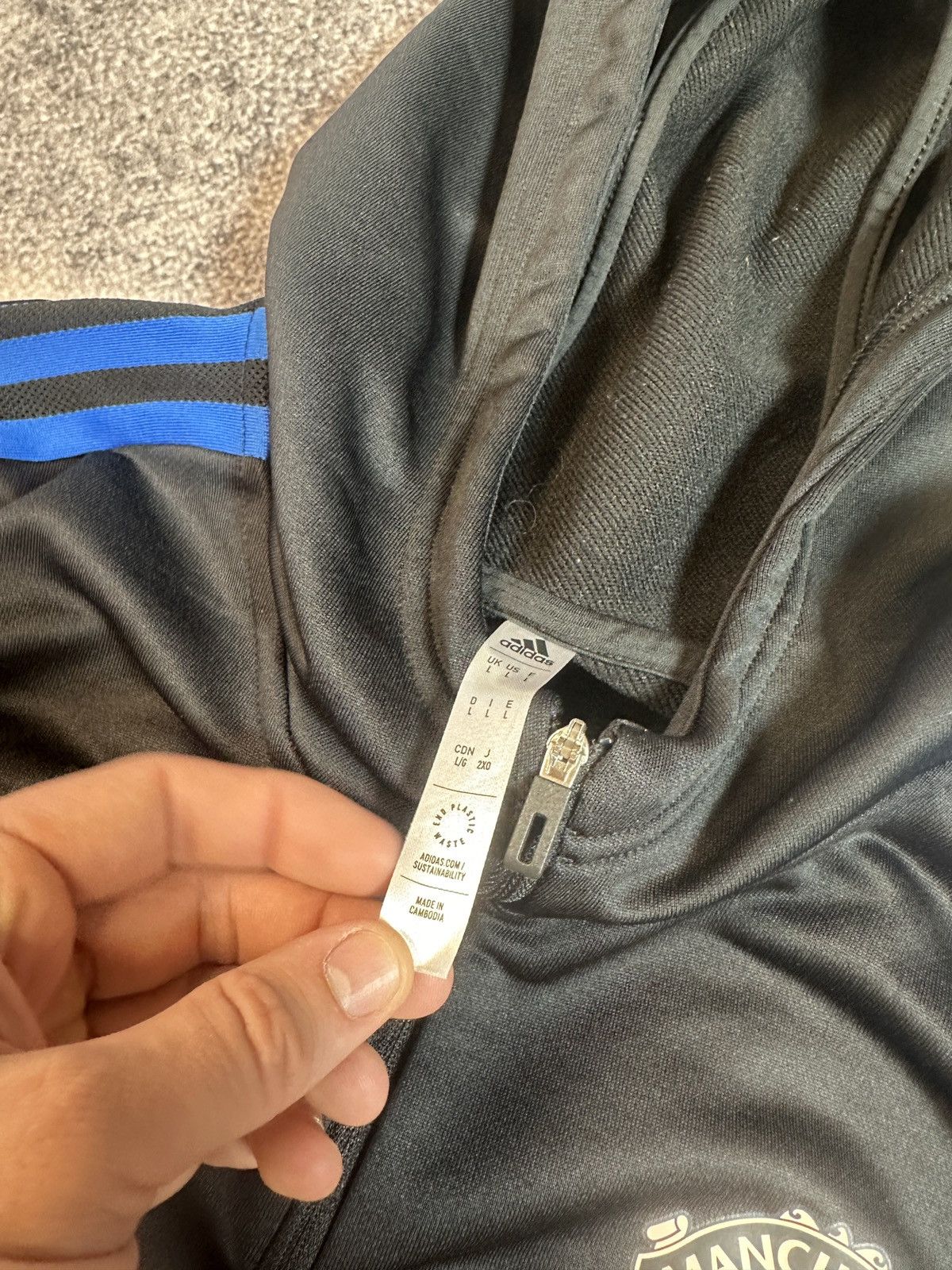 Adidas Adidas Manchester United Soccer Hoodie Y2K Blokecore Rare L Size US L / EU 52-54 / 3 - 3 Thumbnail