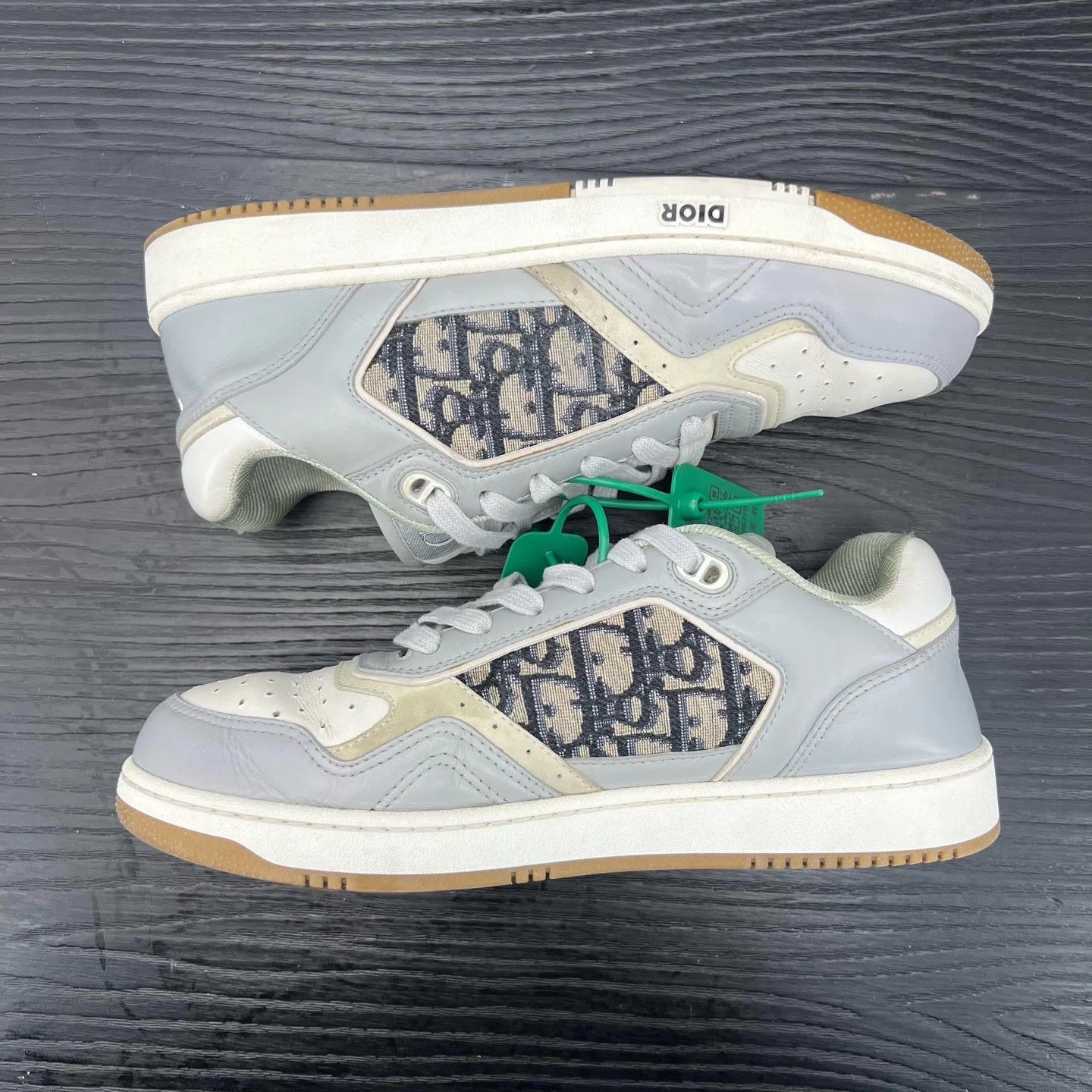 Dior Dior B27 Gray/White 41.5 Like New Size US 8.5 / EU 41-42 - 2 Thumbnail