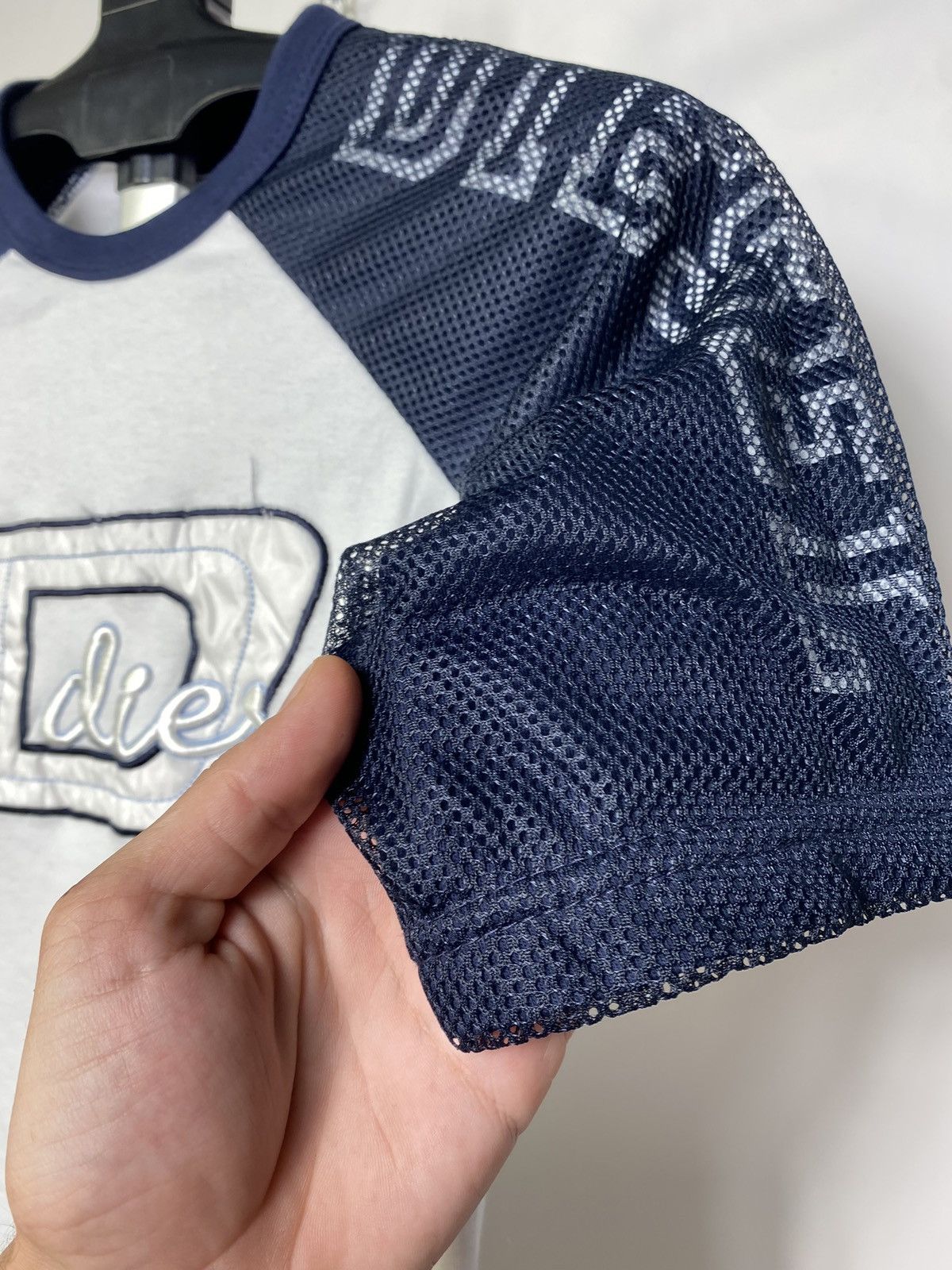 Diesel Vintage Diesel Embroidered Big Logo Y2k Hype T-shirt Tee Size US S / EU 44-46 / 1 - 4 Thumbnail
