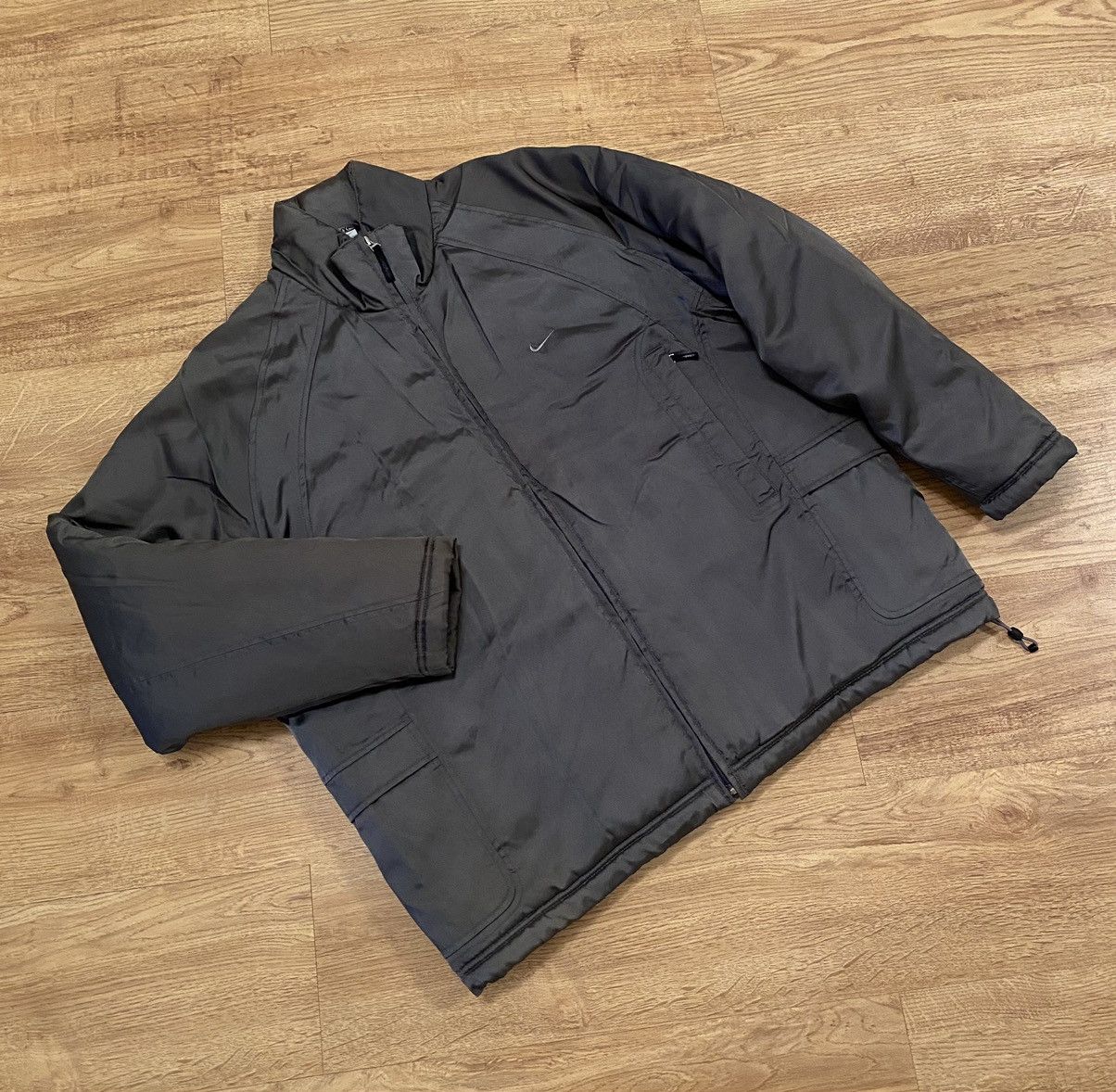 Nike Nike AirMax Metallic Silver Winter Jacket x Vintage x Rare Size US L / EU 52-54 / 3 - 1 Thumbnail