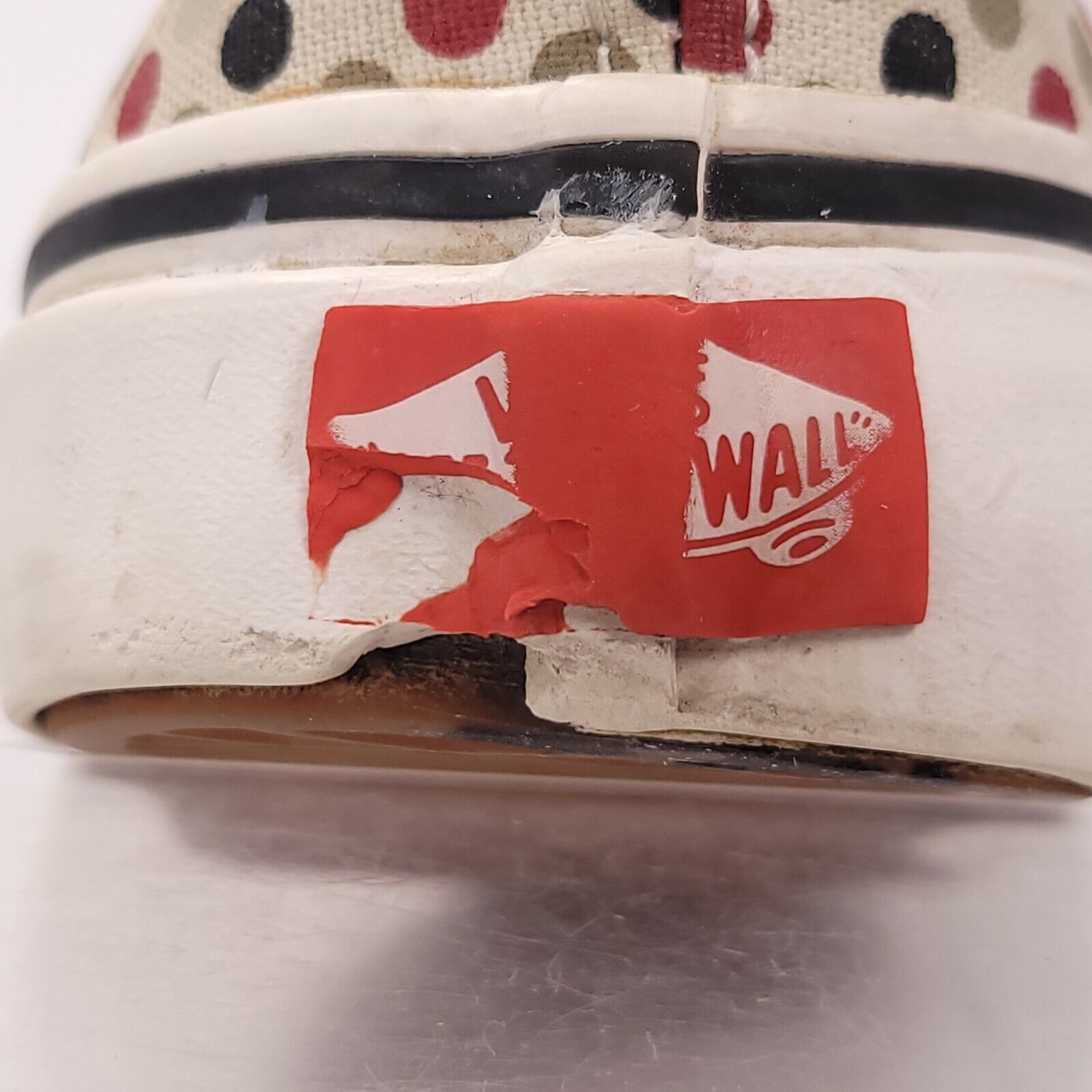 Vans Vans Off the Wall Shoe Women Size 7.5 Mens 6 White Black Red Size US 7.5 / IT 37.5 - 10 Thumbnail