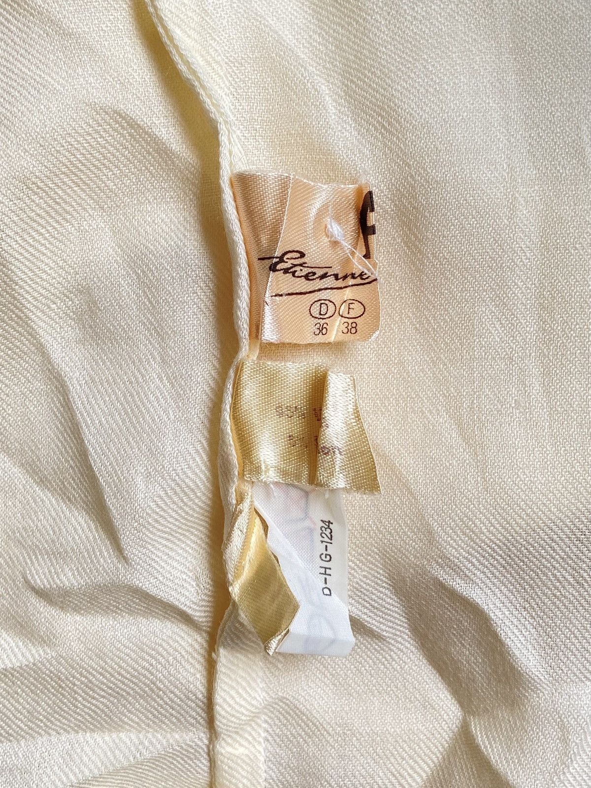 Etienne Aigner ETIENNE AIGNER Cream Shirt Size US S / EU 44-46 / 1 - 12 Thumbnail