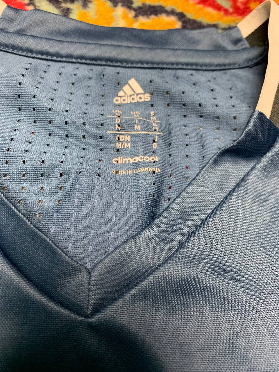 Adidas MANCHESTER UNITED 2016 2017 TRAINING SHIRT SOCCER JERSEY Size US M / EU 48-50 / 2 - 4 Thumbnail