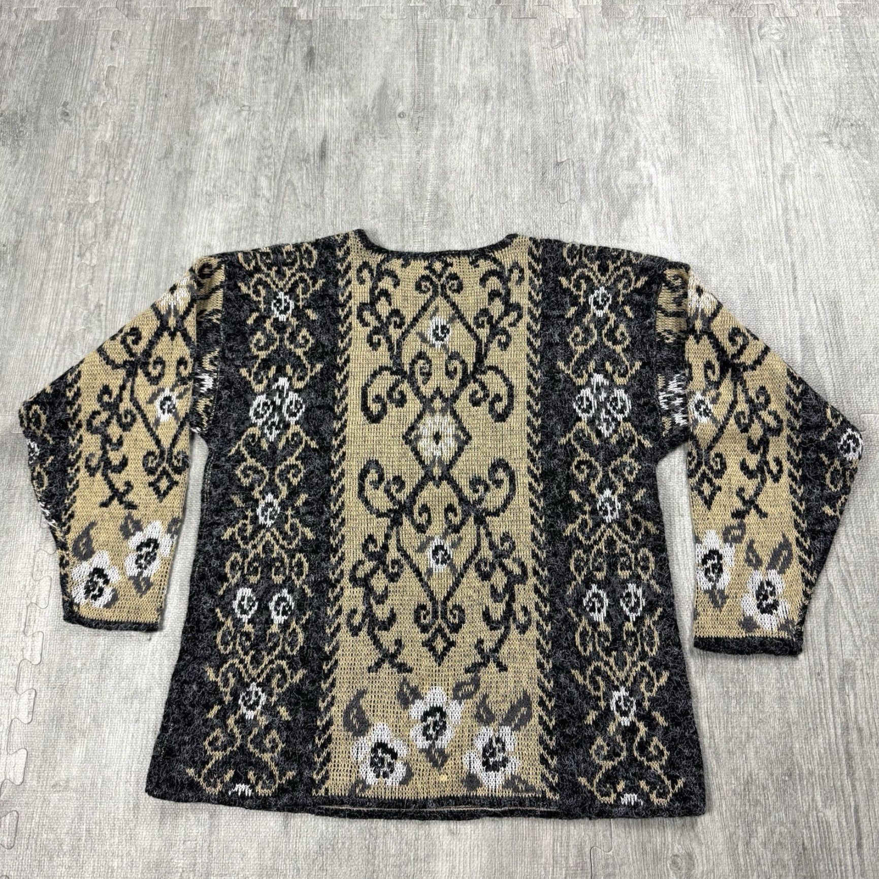 Vintage VINTAGE Colter Bay Fuzzy Knit Sweater Women’s Large 80s 90s Black Gold Silver Scoop Neck Long Sleeve Elegant Bohemian Size L / US 10 / IT 46 - 4 Thumbnail