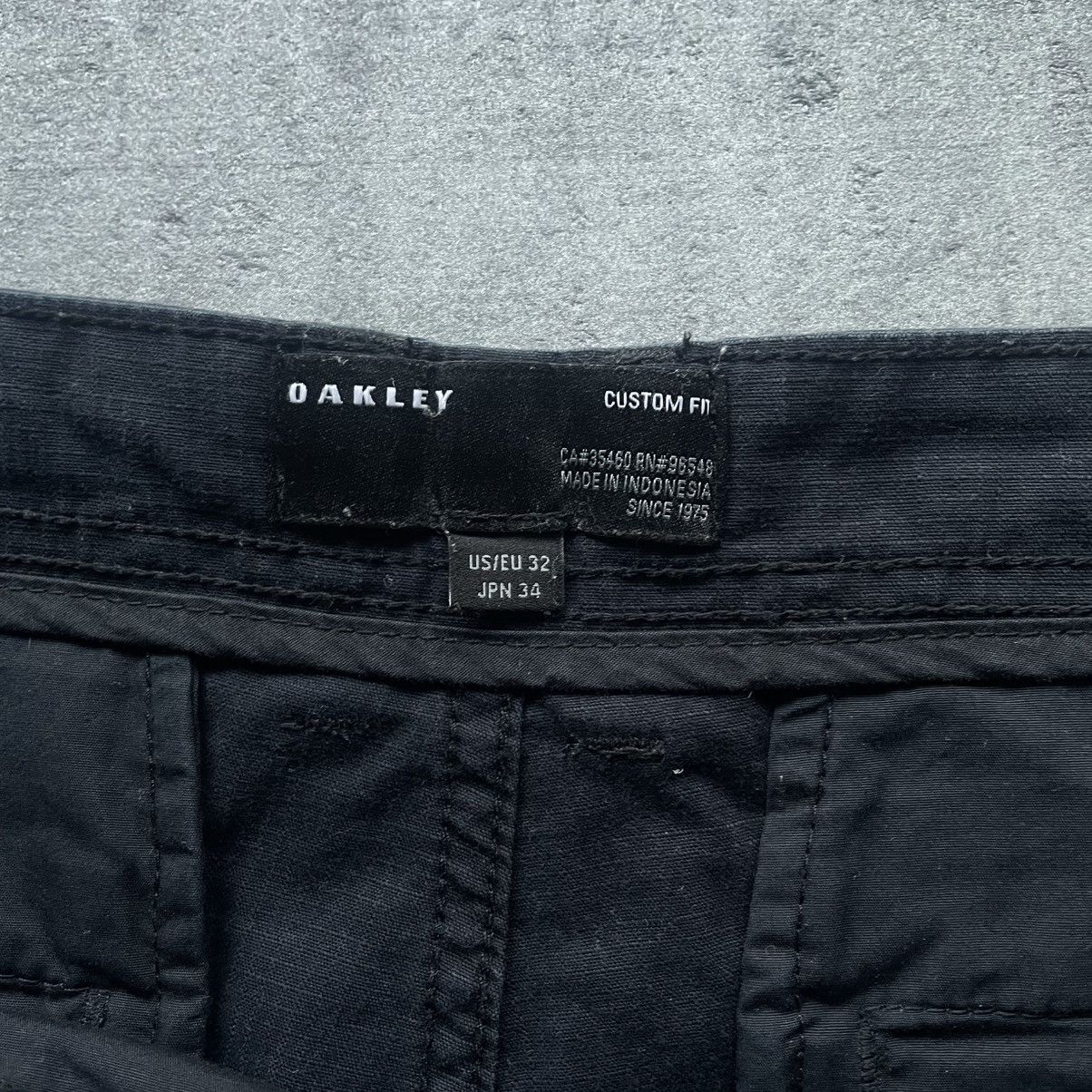 Oakley × Vintage Vintage 90s Oakley Cargo Shorts Custom Fit Size US 32 / EU 48 - 4 Thumbnail