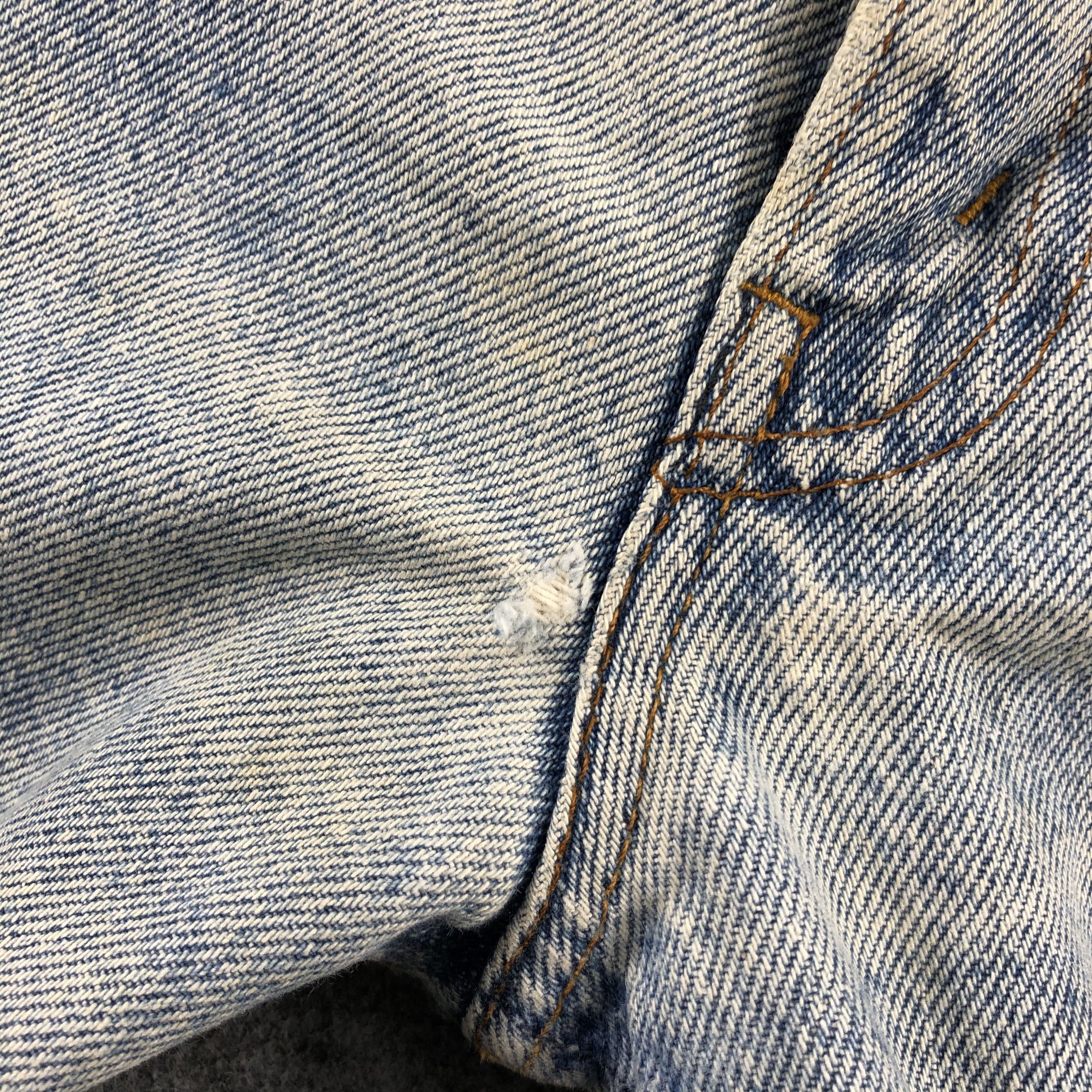 Levi's 90s Vintage Blue Wash Levis 505 Jeans-J2406 Size US 34 / EU 50 - 8 Thumbnail