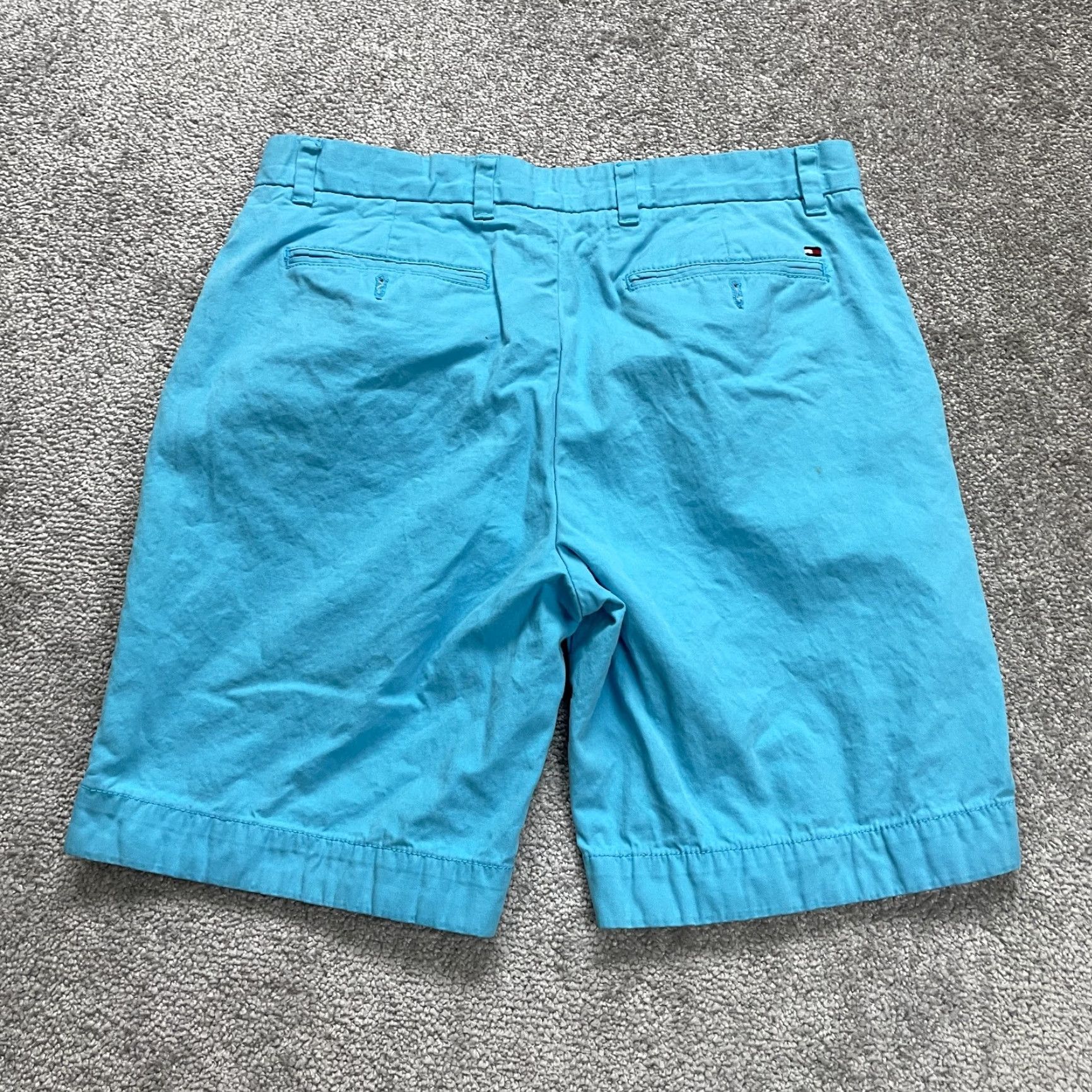 Tommy Hilfiger VINTAGE Tommy Hilfiger Chino Shorts Men 32 Blue Cotton Flat Front Casual Size US 32 / EU 48 - 2 Thumbnail