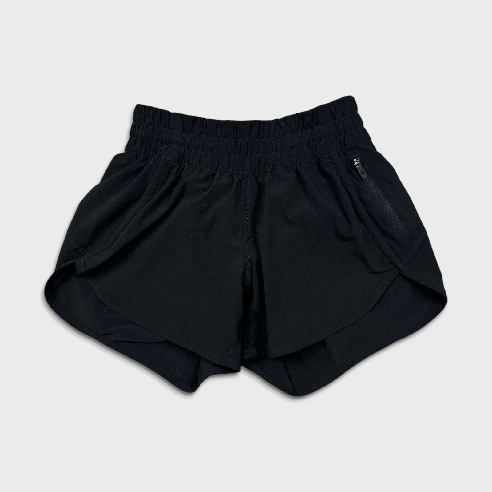 Lululemon Lululemon Tracker Short V *4" Low Rise Athletic Lightweight Size 27" / US 4 / IT 40 - 1 Thumbnail