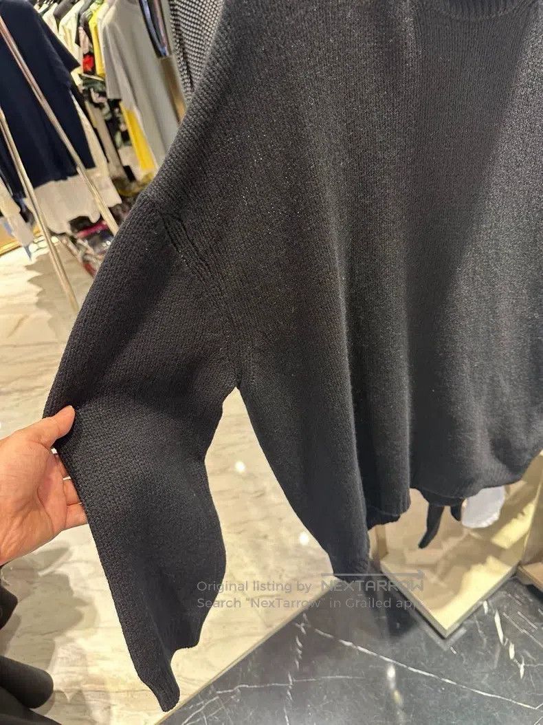 Valentino Valentino Turtleneck cashmere sweater Size M / US 6-8 / IT 42-44 - 2 Thumbnail