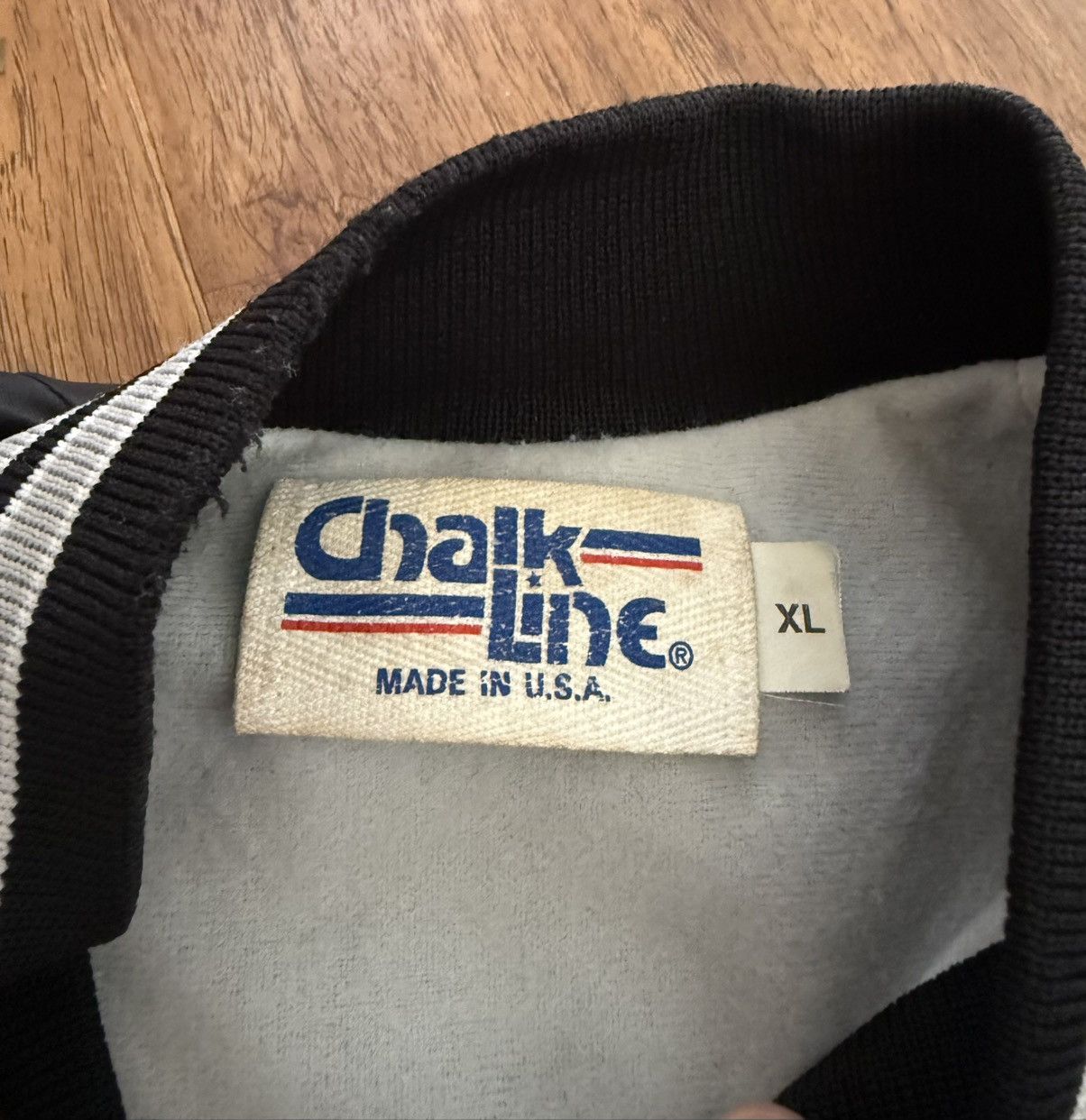 Chalk Line Vintage 1992 Raiders Los Angeles Jacket Satin XL Chalk line Size US XL / EU 56 / 4 - 5 Thumbnail
