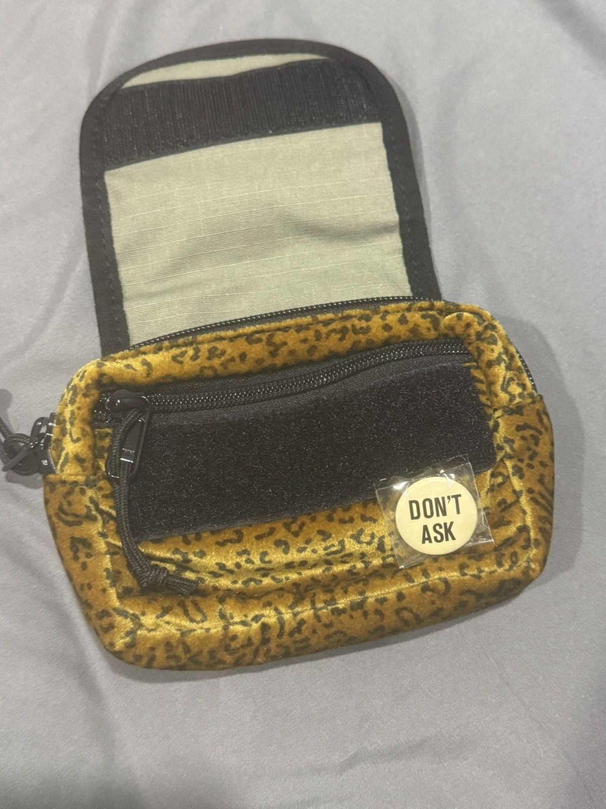 Supreme Supreme FW25 Velvet mini pouch “Tan Leopard” Size ONE SIZE - 2 Thumbnail