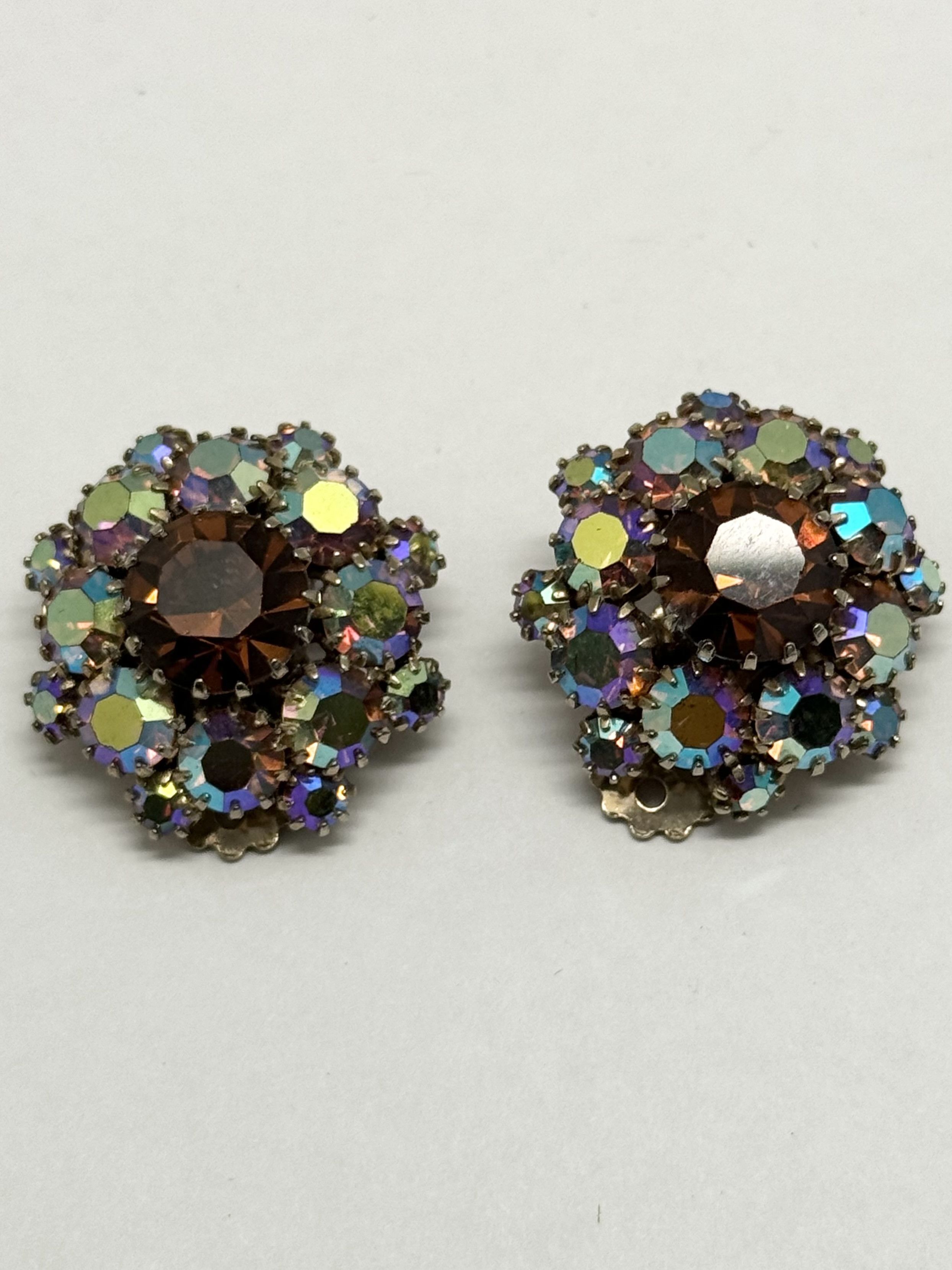 Vintage Vintage brown rhinestone glass earrings Size ONE SIZE - 1 Thumbnail