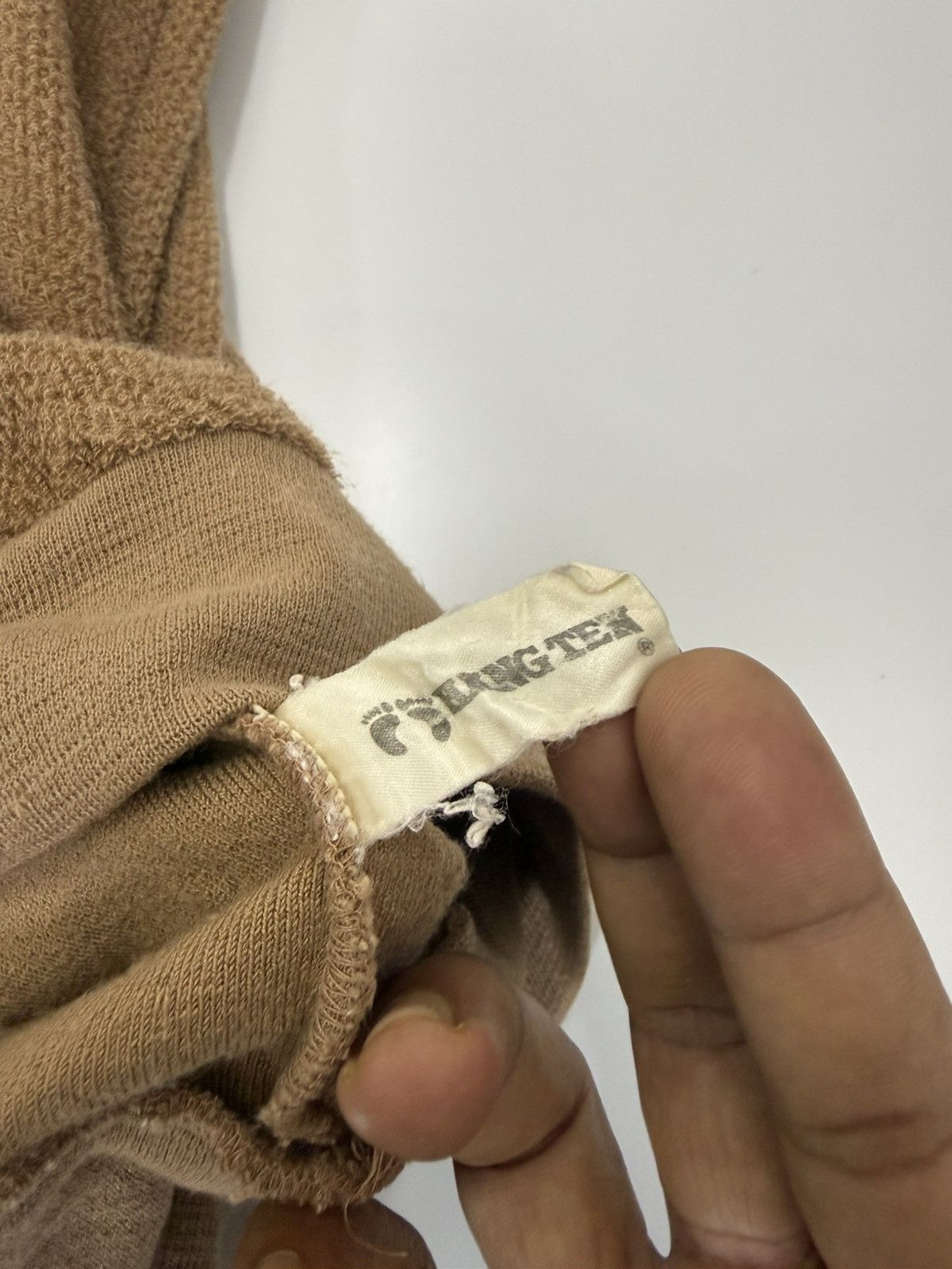Hang Ten 🔥 80's Hang Ten Surf Brown Roundneck Velour Sweatshirt - L Size US S / EU 44-46 / 1 - 9 Thumbnail