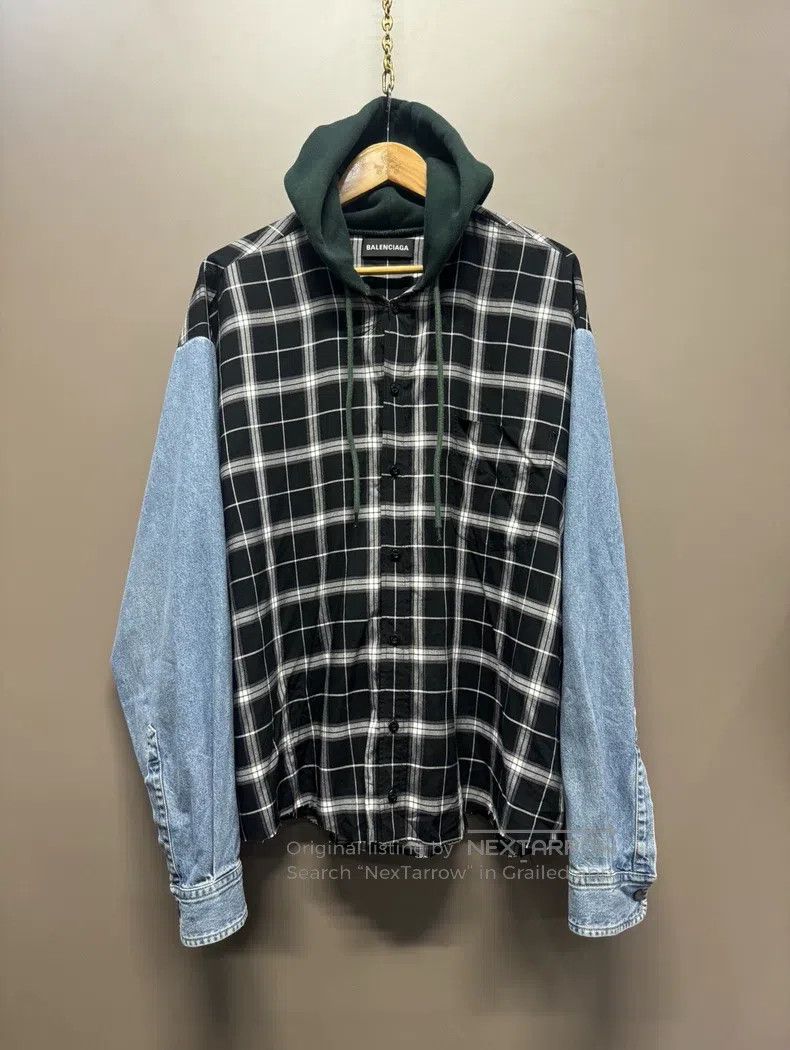 Balenciaga Balenciaga Denim Patchwork Hooded Shirt Size XS / US 0-2 / IT 36-38 - 1 Thumbnail