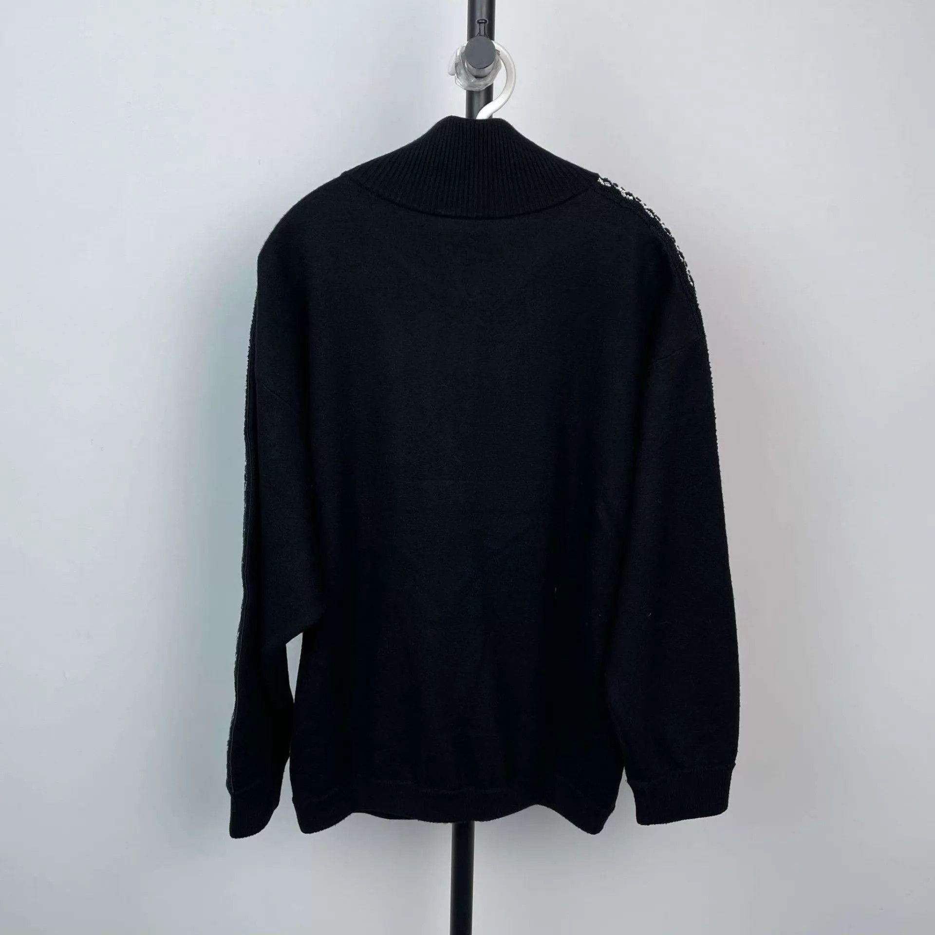 Chanel Chanel Black Sequin Logo Turtleneck Sweater 40 Size US XXS / EU 40 - 2 Thumbnail