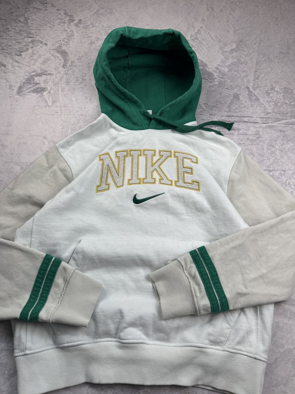Nike × Vintage NIKE VINTAGE CENTER LOGO OVERSIZE BOXY HOODIE Size US S / EU 44-46 / 1 - 3 Thumbnail