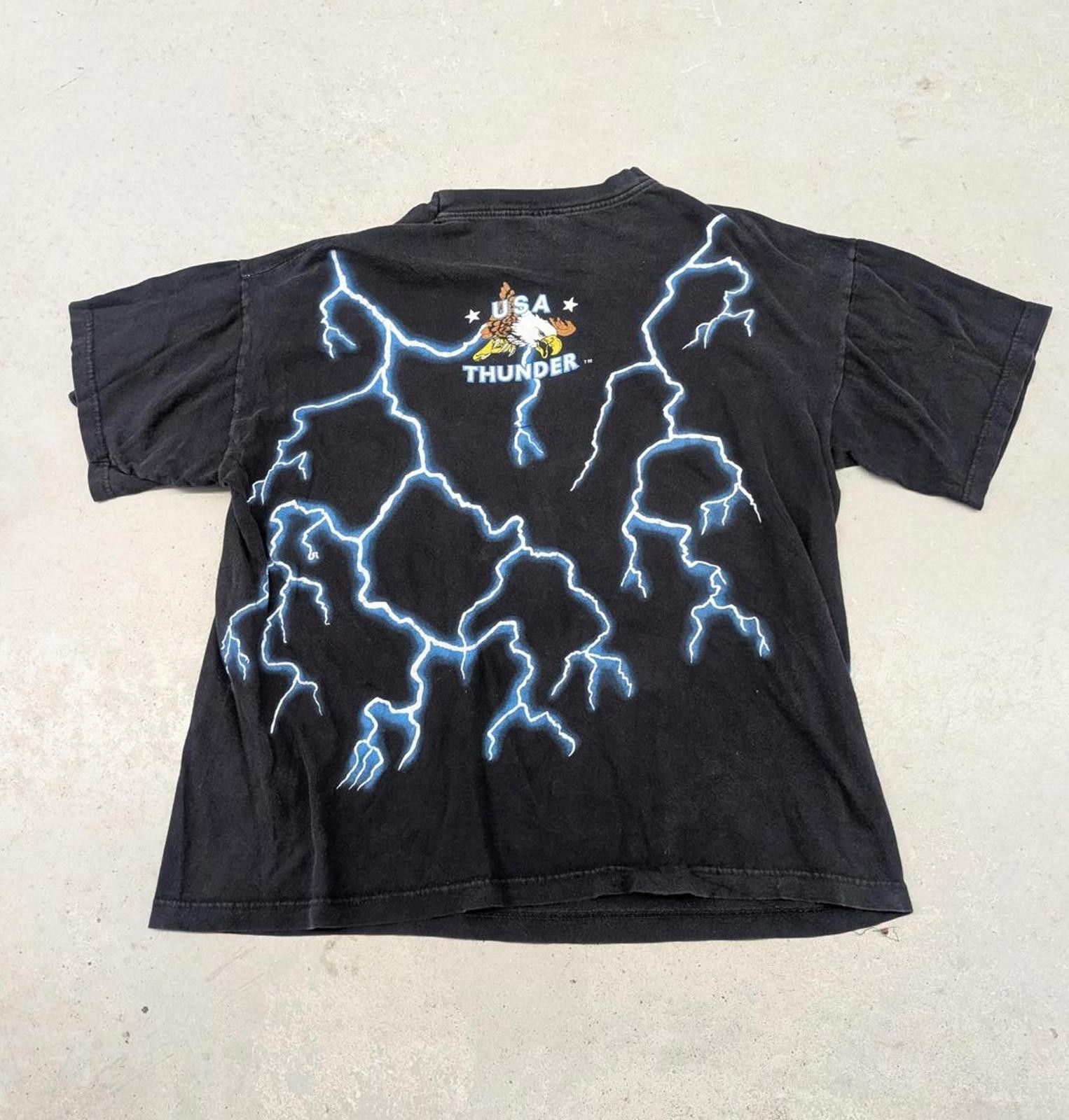 Vintage Vintage 90s USA American Thunder Eagle t-shirt Size US L / EU 52-54 / 3 - 3 Thumbnail