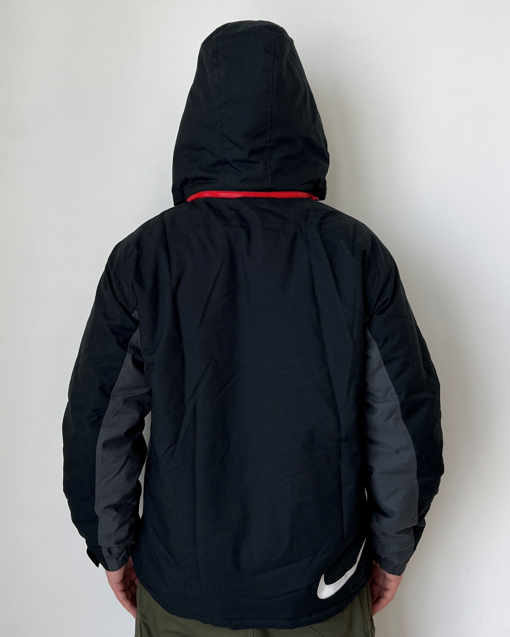 Nike VINTAGE Y2K NIKE EMBROIDERED LOGO INSULATED PUFFER JACKET Size US M / EU 48-50 / 2 - 4 Thumbnail