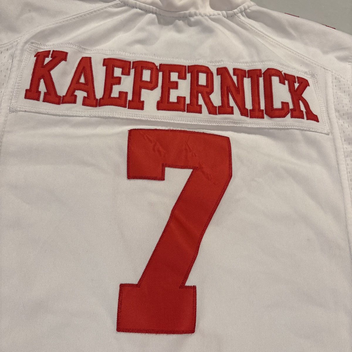 Nike SF 49ers Colin Kaepernick Nike Jersey Youth XLarge 18/20 Size US L / EU 52-54 / 3 - 6 Thumbnail
