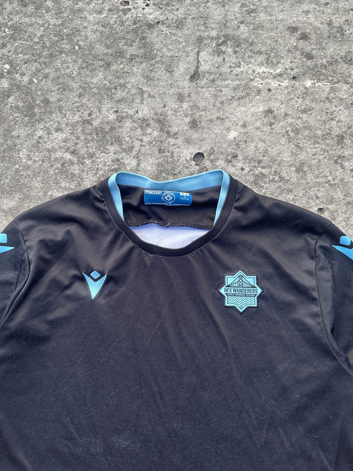 Macron Macron HFX Wanderers Soccer Jersey Streetwear Style Rare S Size US S / EU 44-46 / 1 - 2 Thumbnail