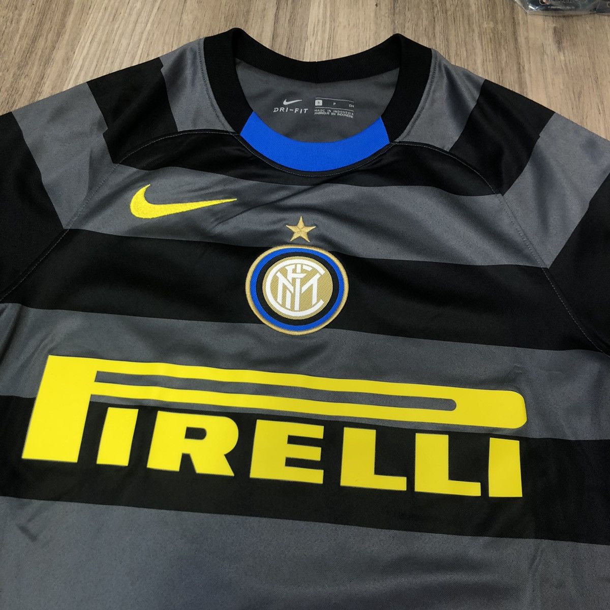 Nike Inter Milan 20/21 third away shirt Size US S / EU 44-46 / 1 - 3 Thumbnail
