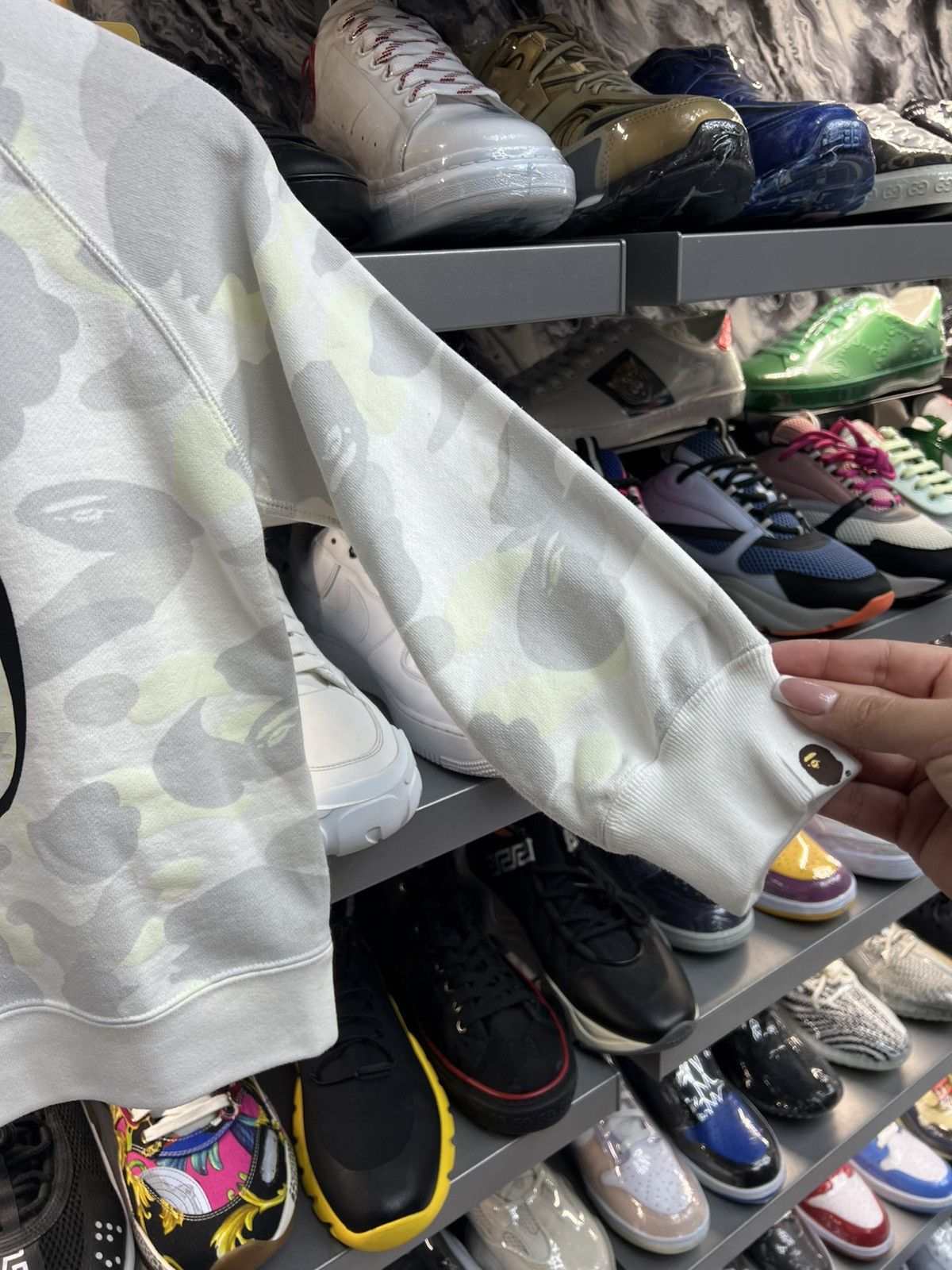 Bape Bape Space Camo Shark Crewneck Size US XXS / EU 40 - 4 Thumbnail