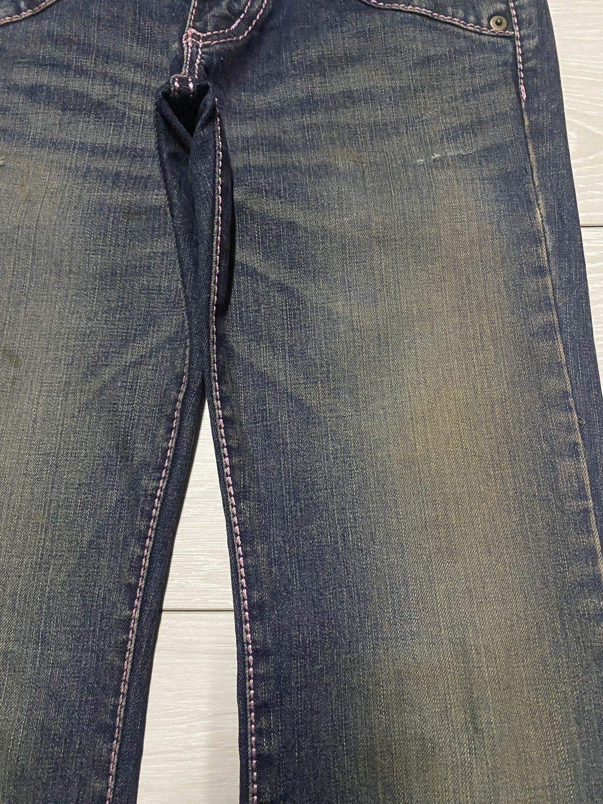 Japanese Brand Woman Vintage Japanese Brand Mud Wash Distressed Flare Jeans Size US 26 / EU 42 - 10 Thumbnail
