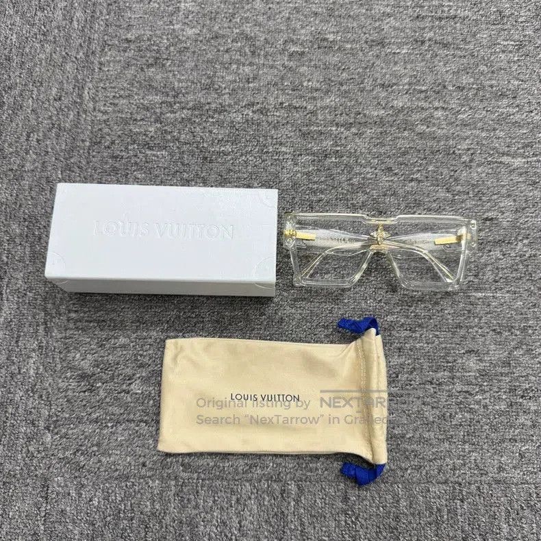 Louis Vuitton Louis Vuitton Crystal Studded Square Glasses. Size ONE SIZE - 2 Thumbnail